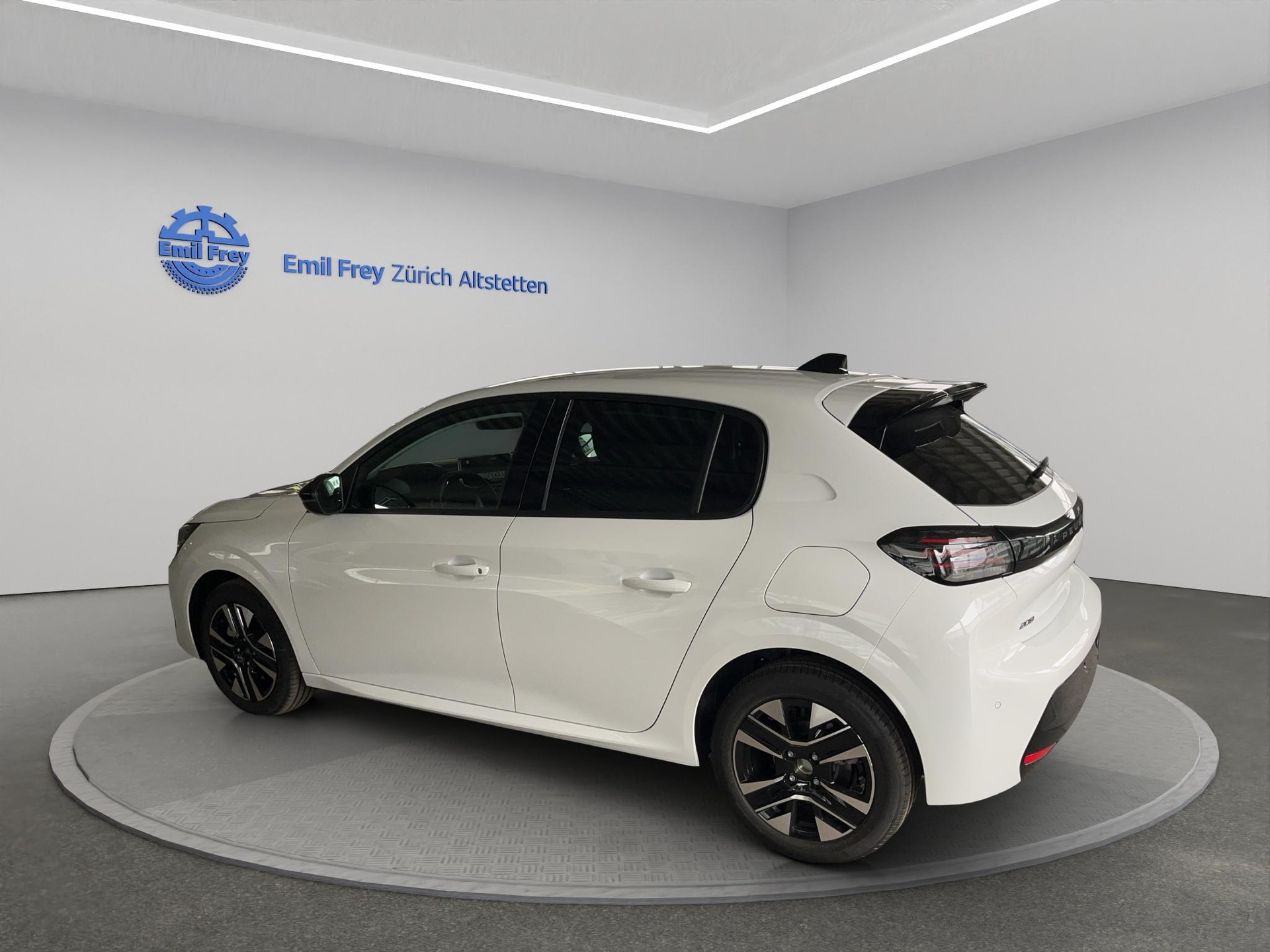 PEUGEOT 208 1.2 Hybrid Style-image-2