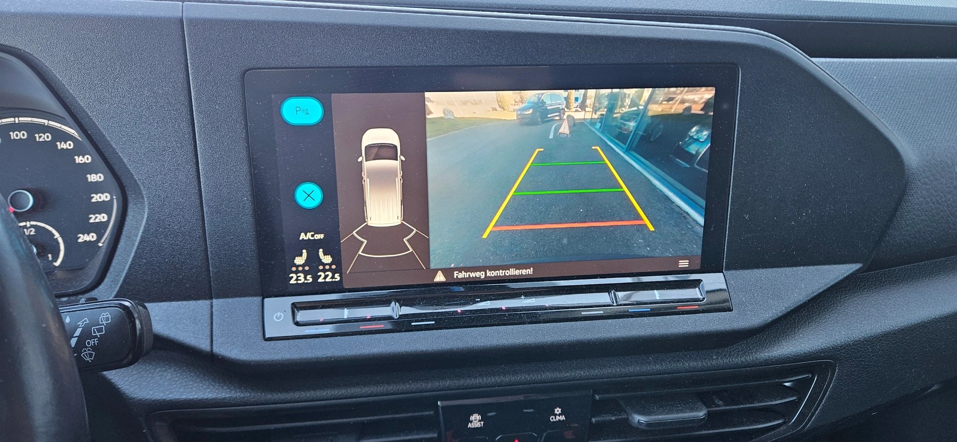 VW Caddy Cargo 2.0TDI Maxi 4Motion-image-10