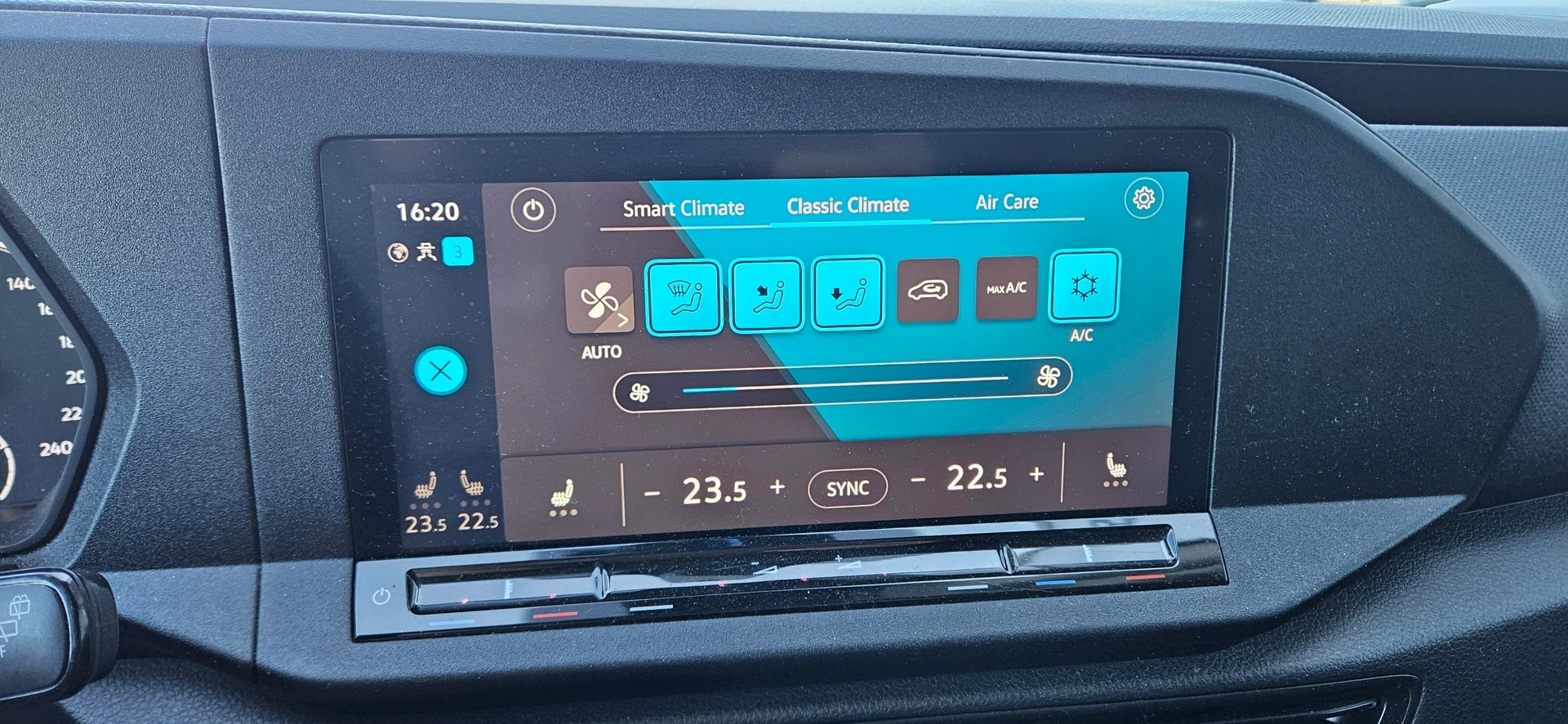 VW Caddy Cargo 2.0TDI Maxi 4Motion-image-11