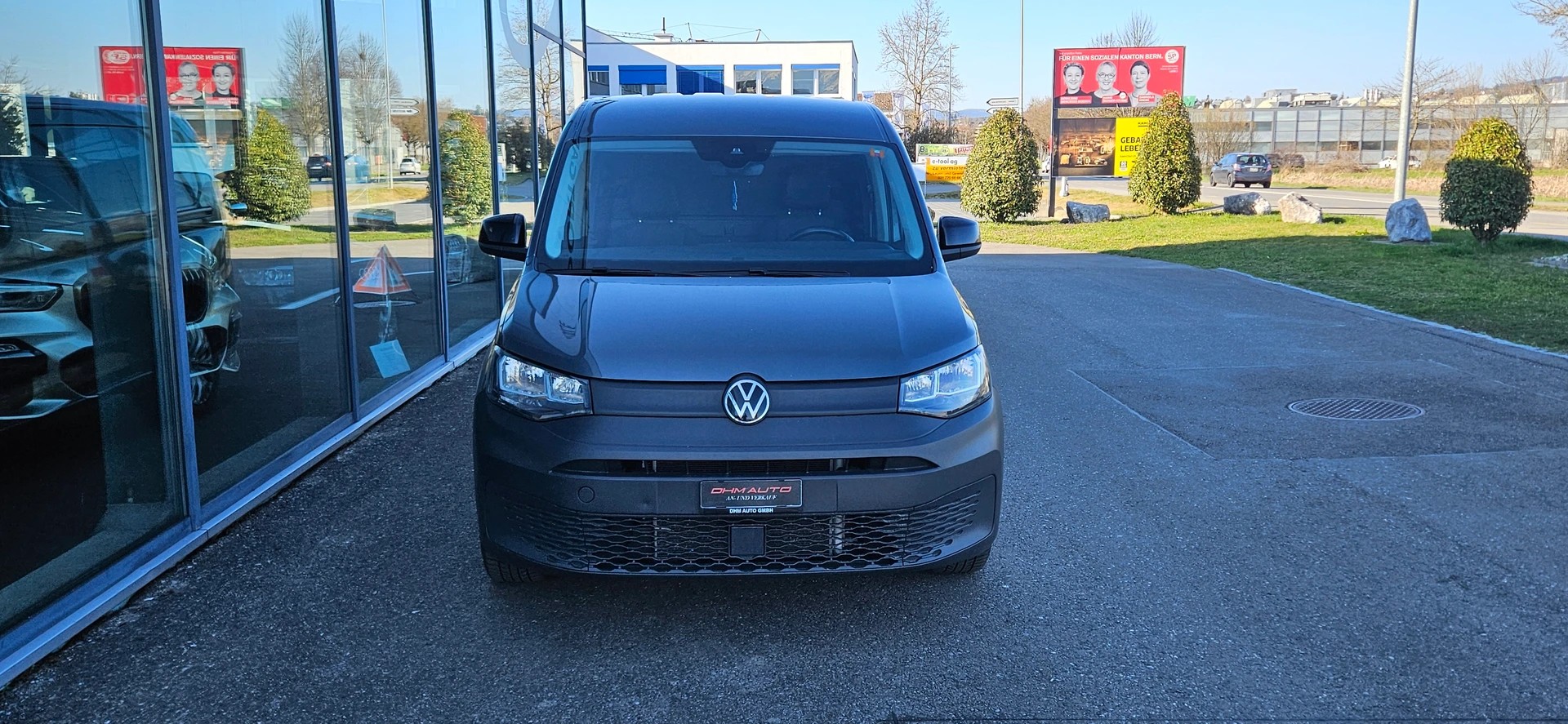 VW Caddy Cargo 2.0TDI Maxi 4Motion-image-2