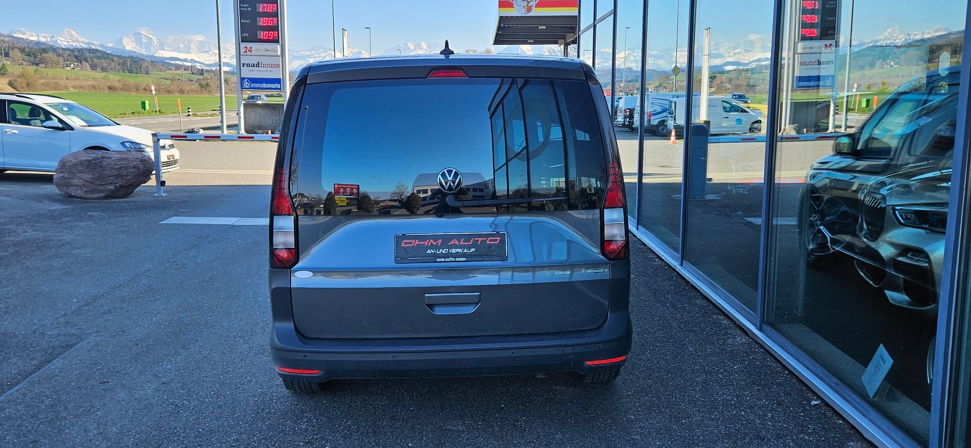 VW Caddy Cargo 2.0TDI Maxi 4Motion-image-5