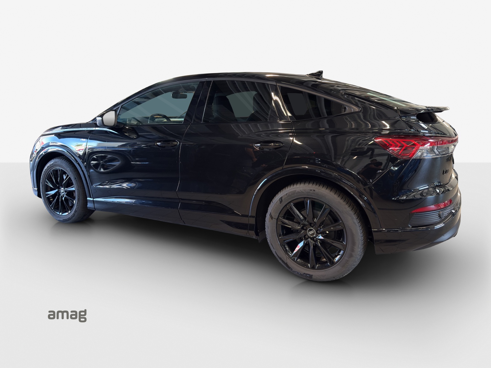 AUDI Q4 Sportback e-tron 50 quattro-image-1