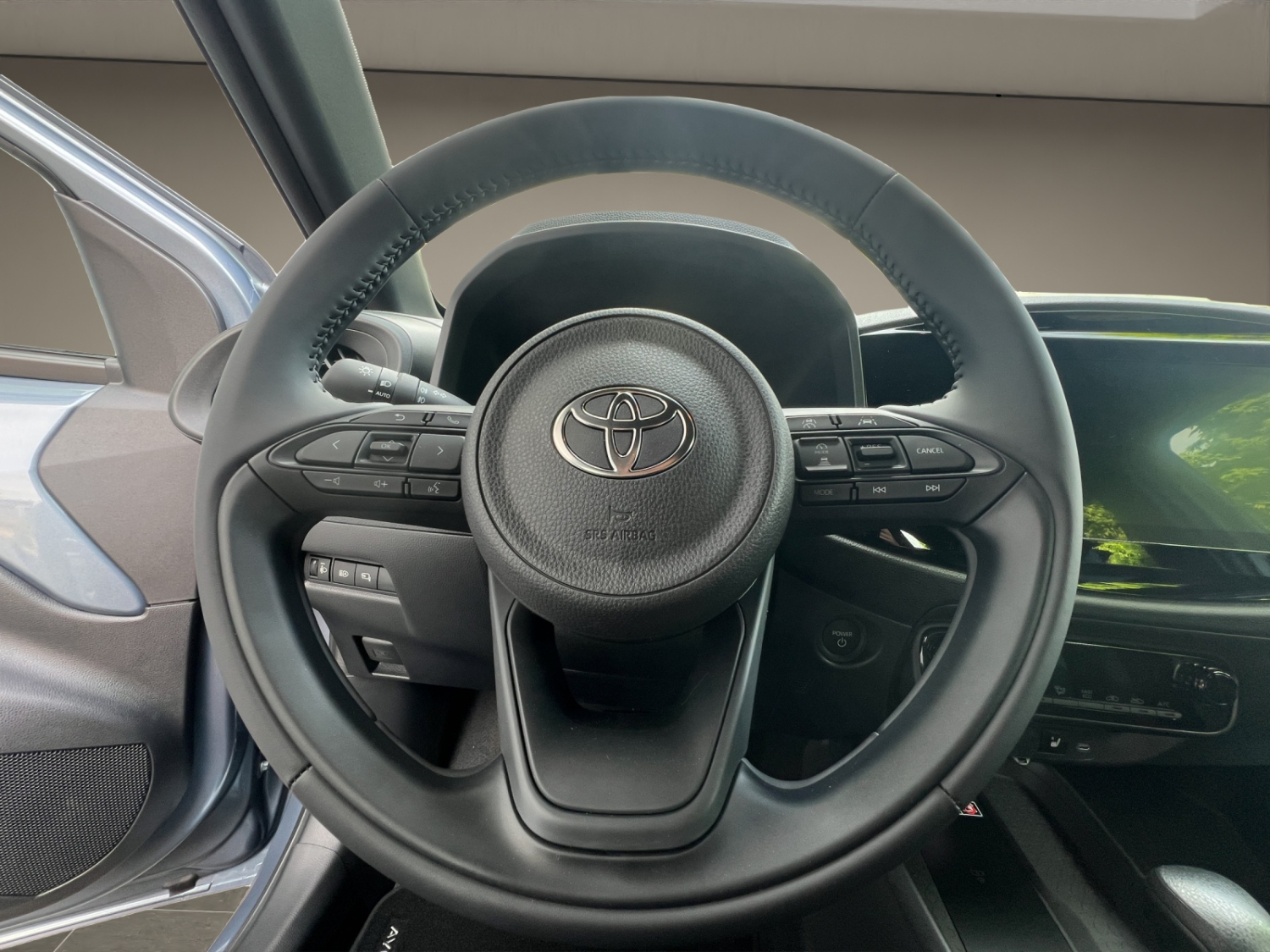 TOYOTA Aygo X 1.5 VVT-i HSD Comfort-image-14