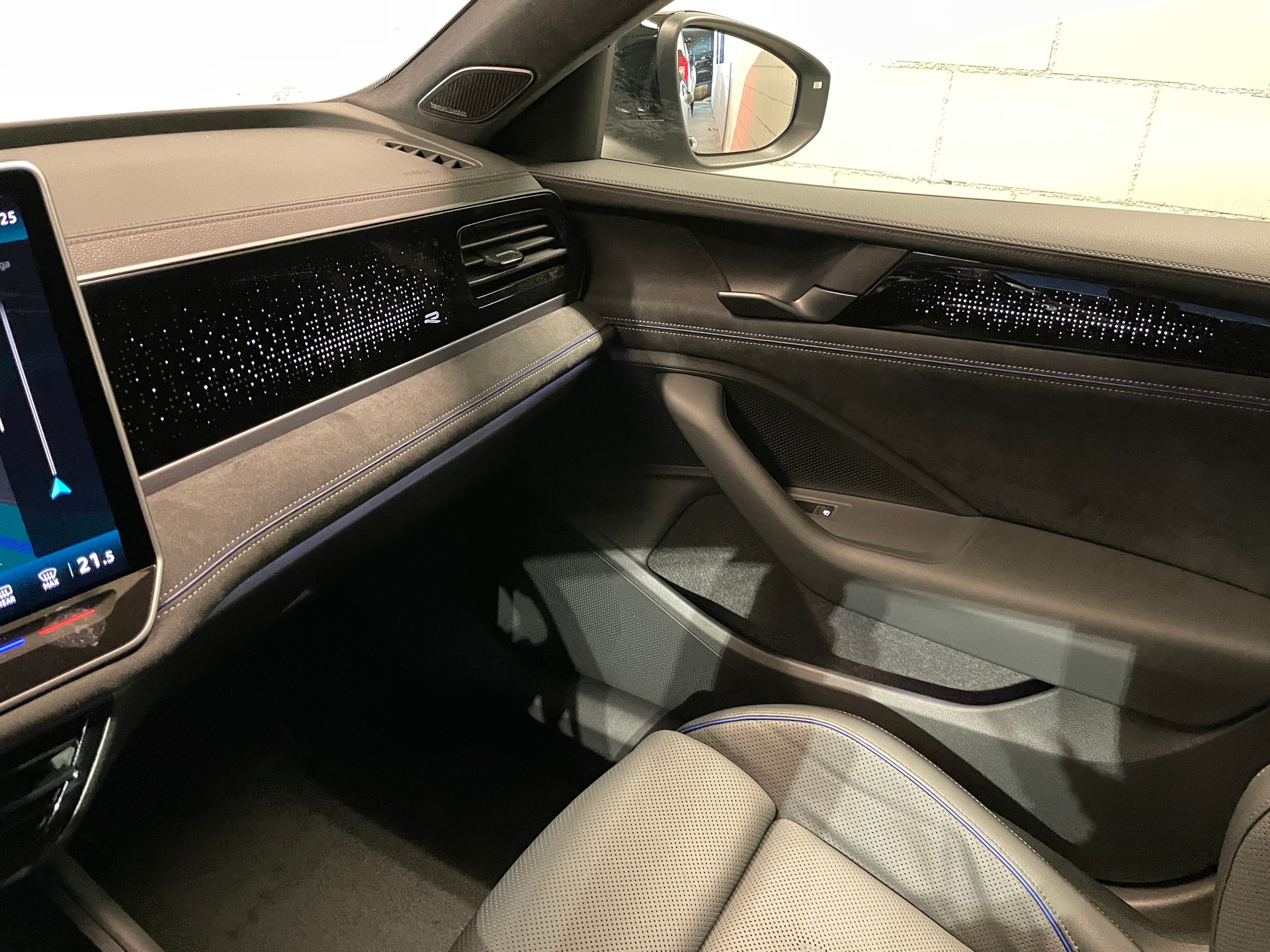 VW Passat Variant 2.0 TDI evo R-Line 4 Motion DSG-image-21
