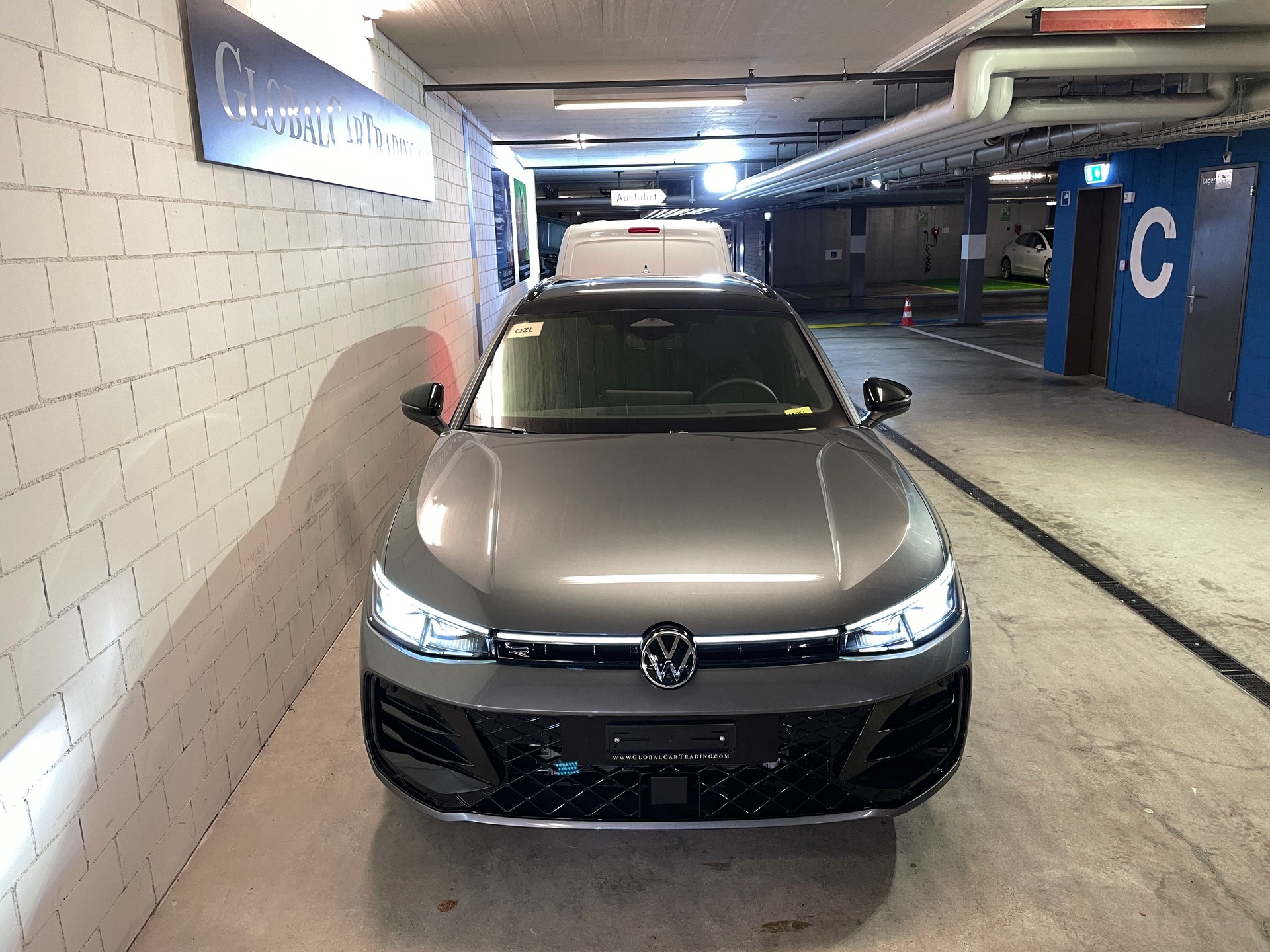 VW Passat Variant 2.0 TDI evo R-Line 4 Motion DSG-image-1