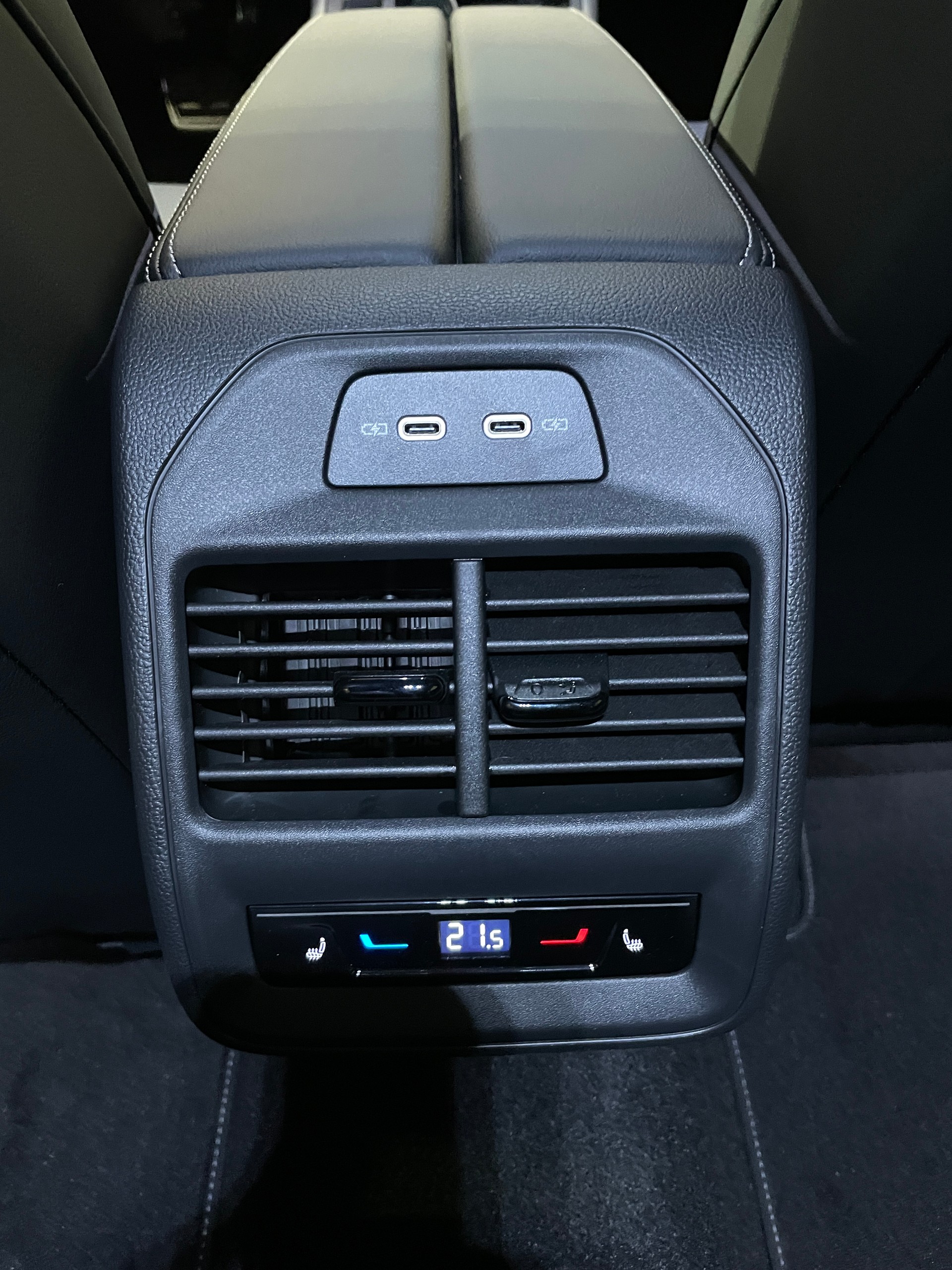 VW Passat Variant 2.0 TDI evo R-Line 4 Motion DSG-image-14