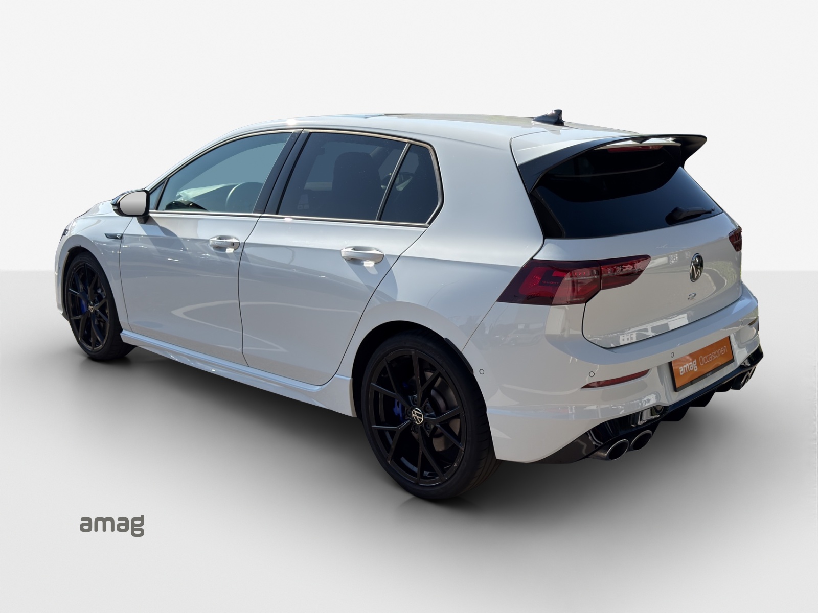 VW Golf 2.0 TSI R DSG 4Motion-image-2