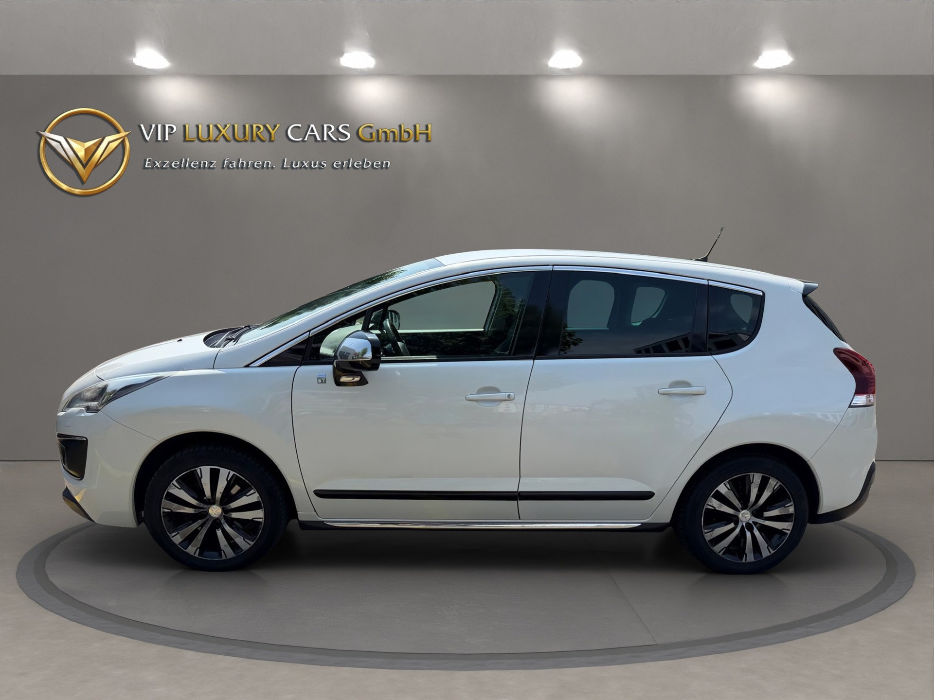 PEUGEOT 3008 HYbrid4 2.0 HDI ETG6-image-7