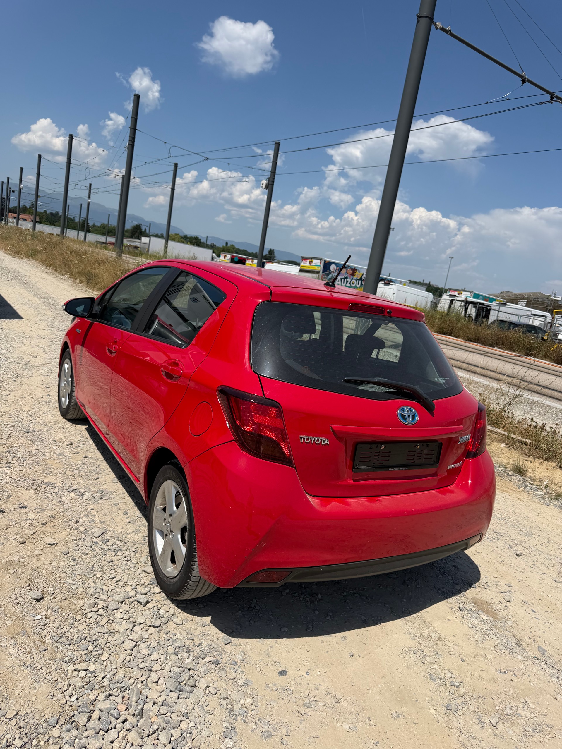 TOYOTA Yaris 1.5 VVT-i Hybrid Luna e-CVT-image-5