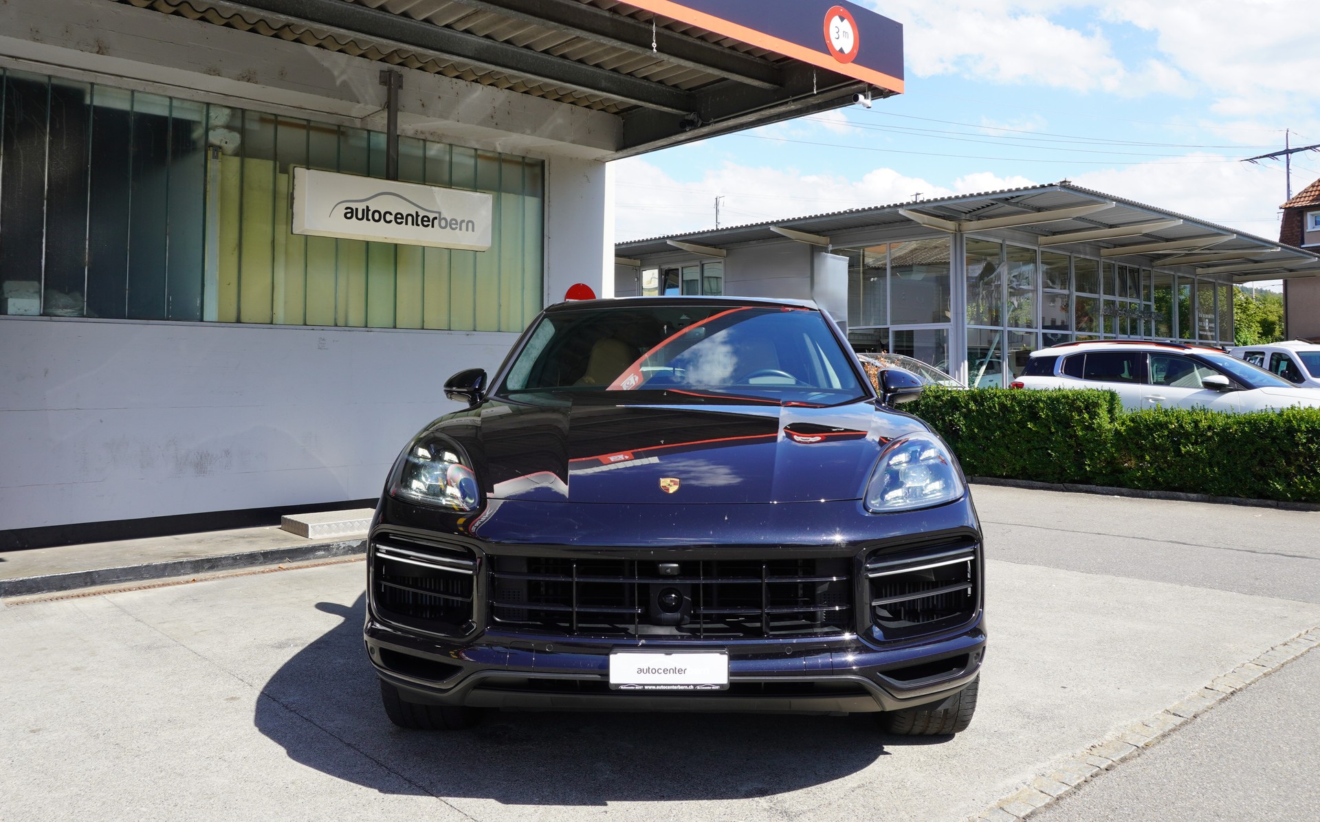 PORSCHE Cayenne Turbo-image-7