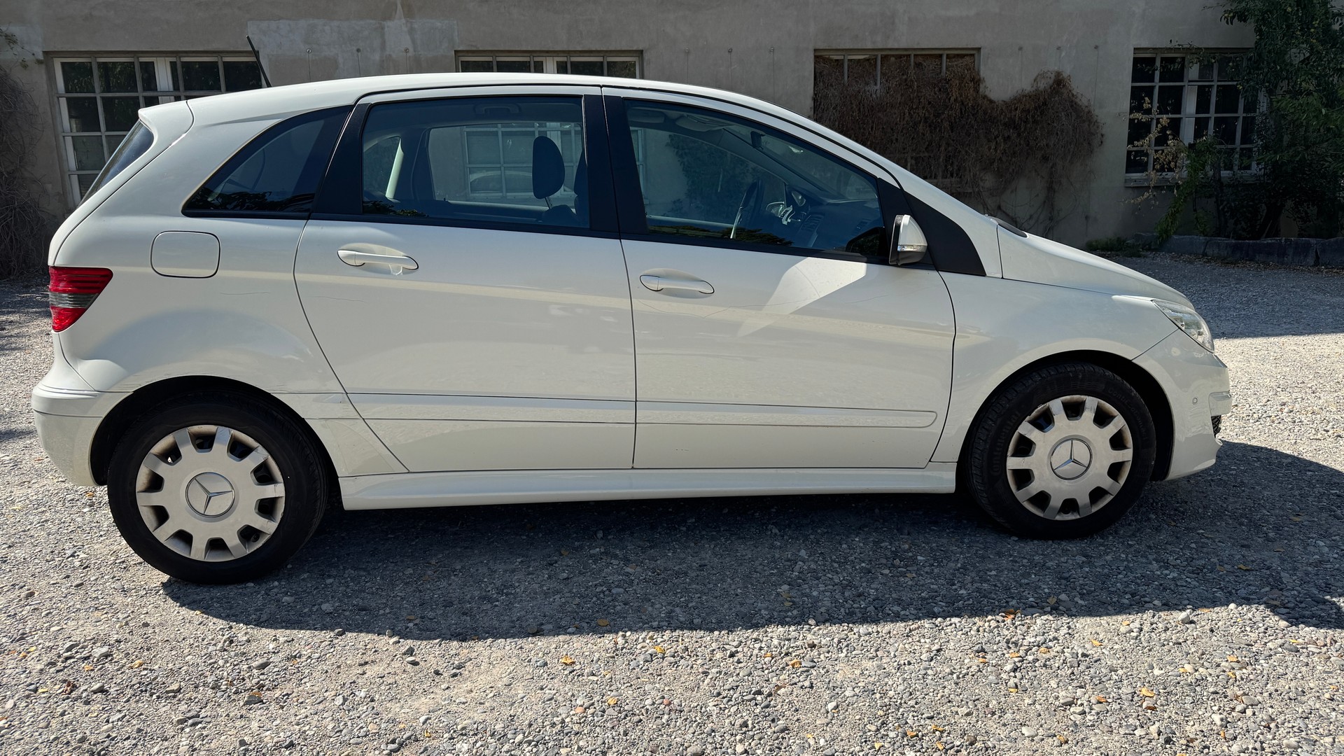 MERCEDES-BENZ B 180 CDI My Star Autotronic-image-4
