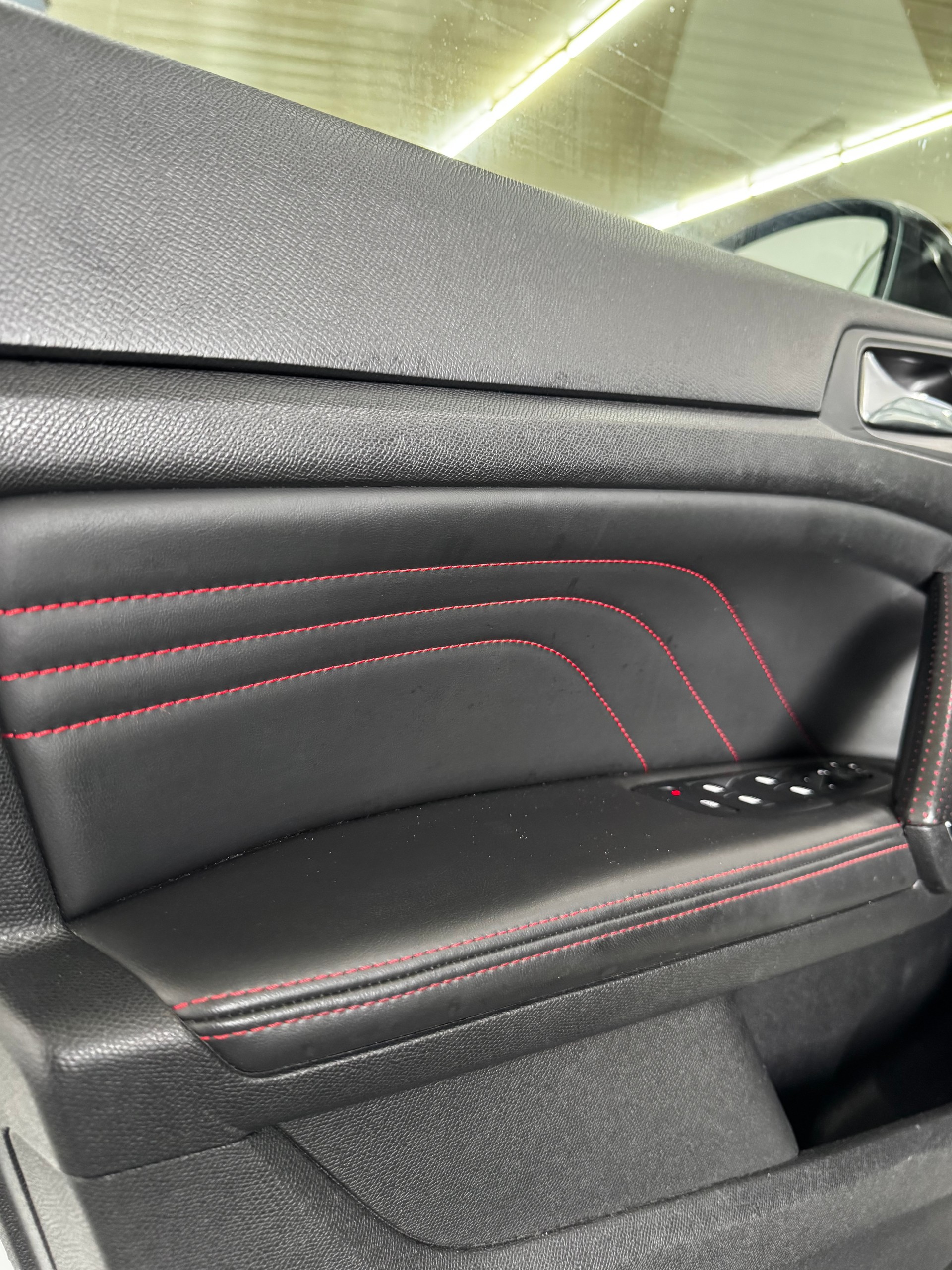 PEUGEOT 308 1.2 Pure Tech GT Line EAT6-image-22