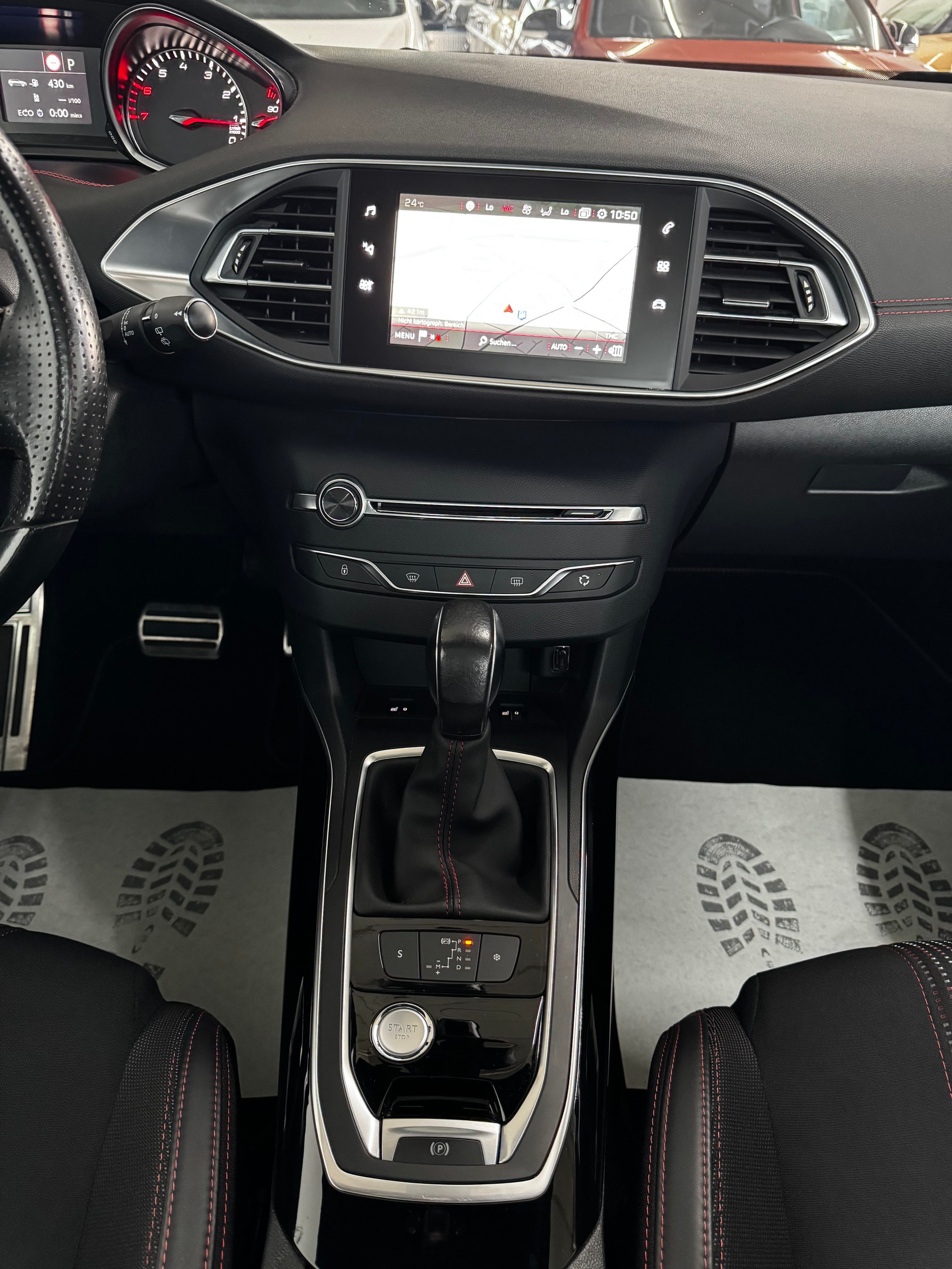 PEUGEOT 308 1.2 Pure Tech GT Line EAT6-image-18