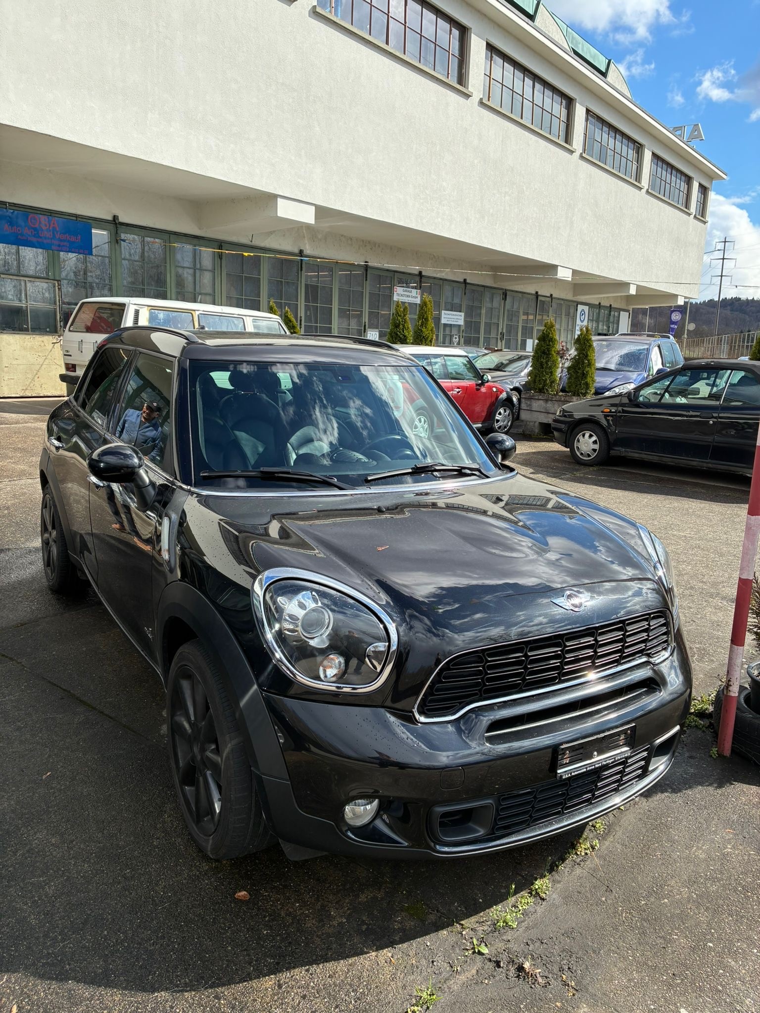 MINI 1.6i Cooper S ALL4-image-0