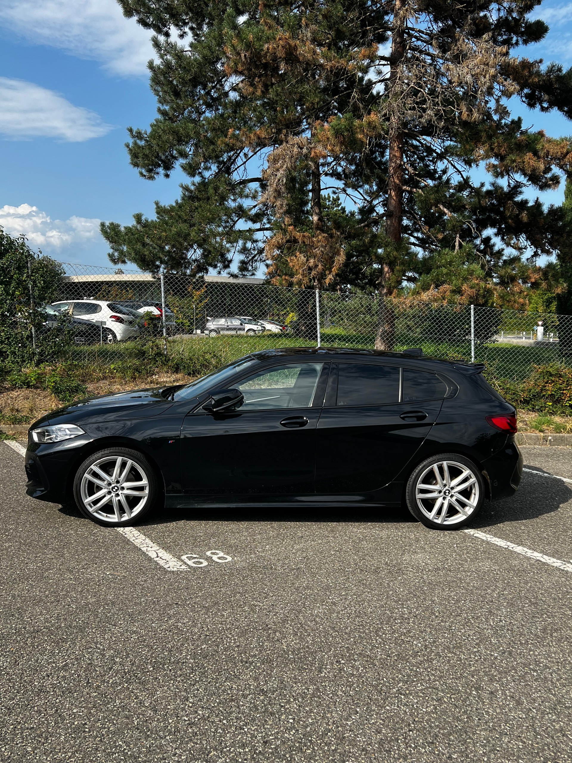 BMW 118i-image-3