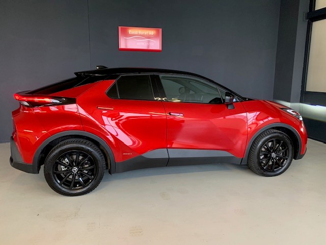TOYOTA C-HR 2.0 HEV Trend 4x4-image-4