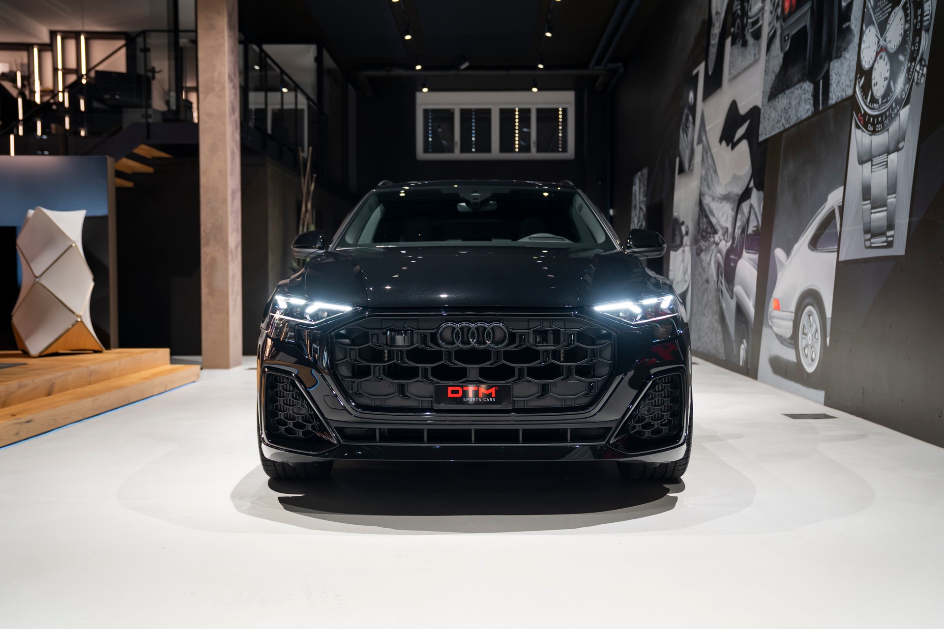 AUDI SQ8 SUV TFSI quattro tiptronic-showroom-element-1