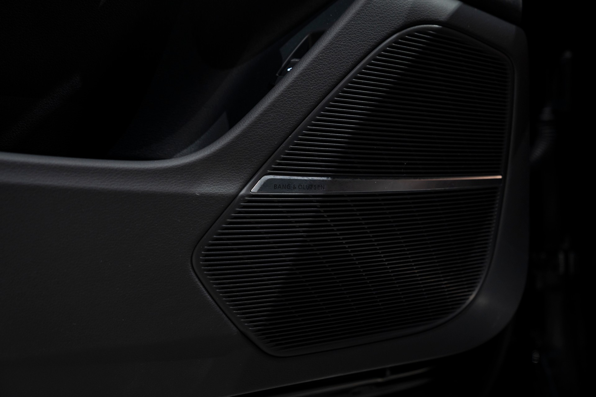 AUDI SQ8 SUV TFSI quattro tiptronic-image-9