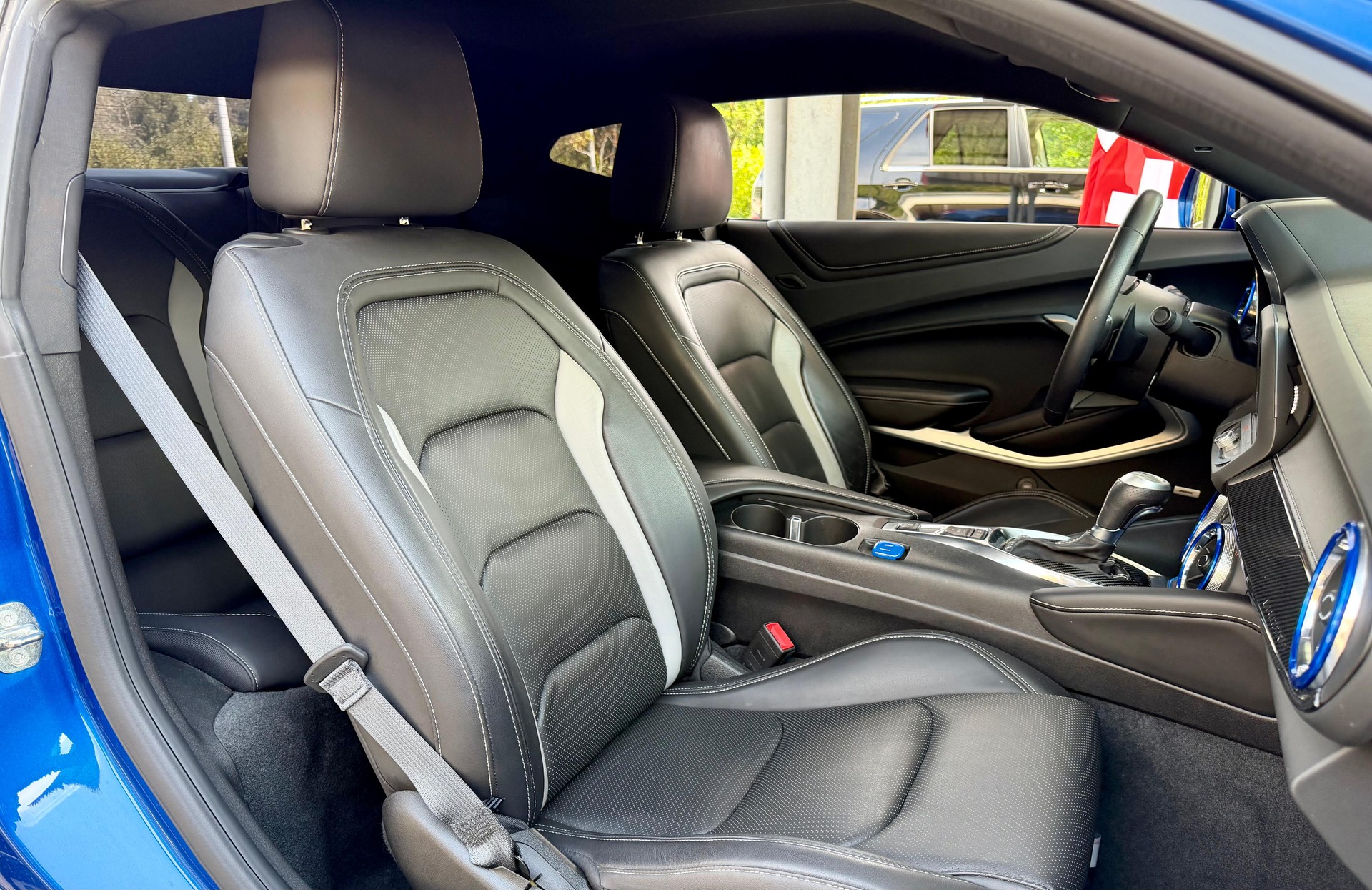 CHEVROLET Camaro 6.2 Coupé Automatic-image-9