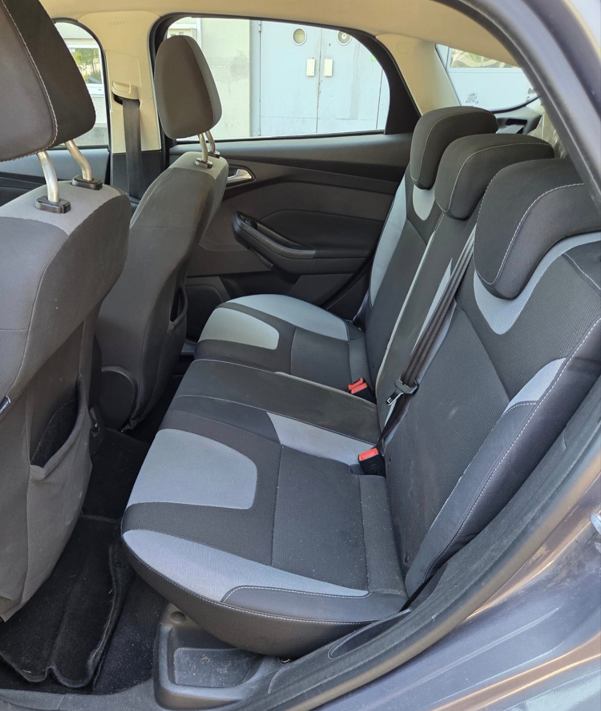 FORD Focus 2.0 TDCi Trend PowerShift-image-11