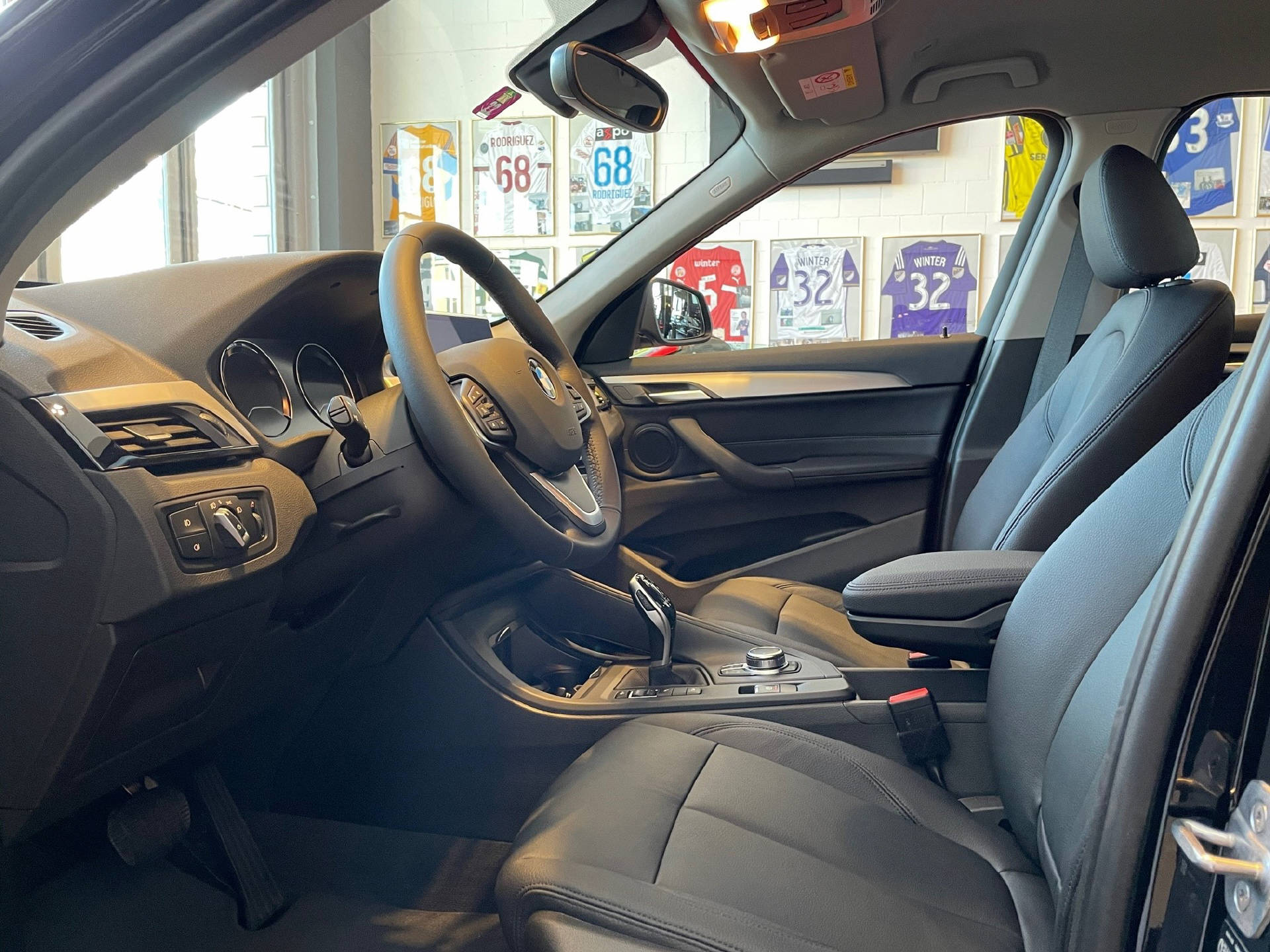BMW X1 20d xDrive-image-19