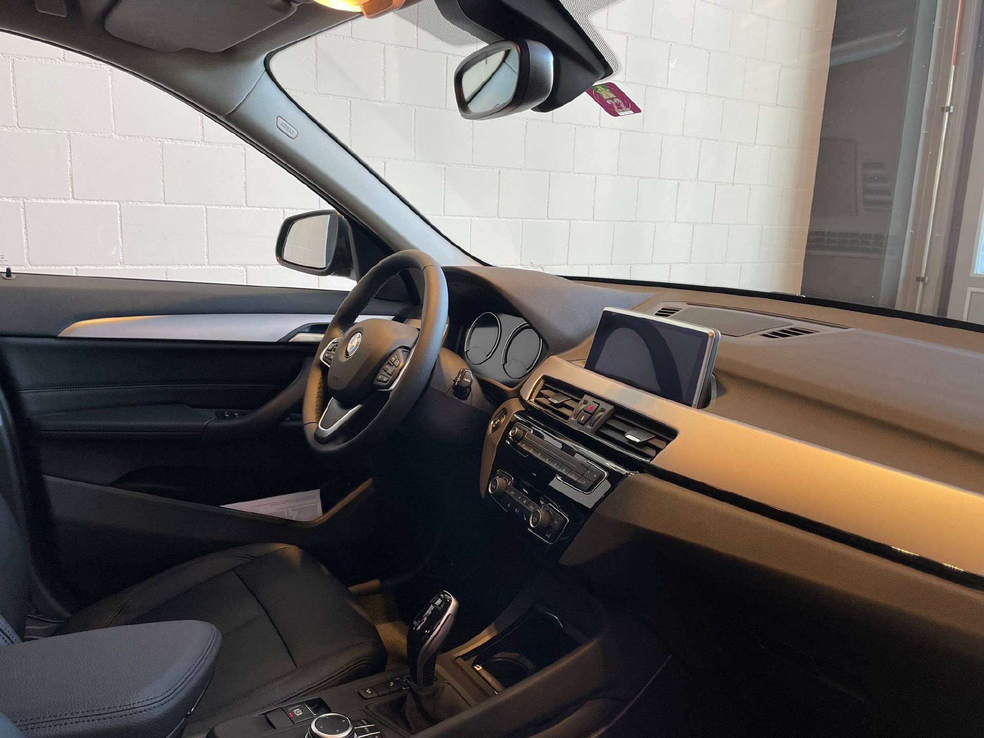 BMW X1 20d xDrive-image-12