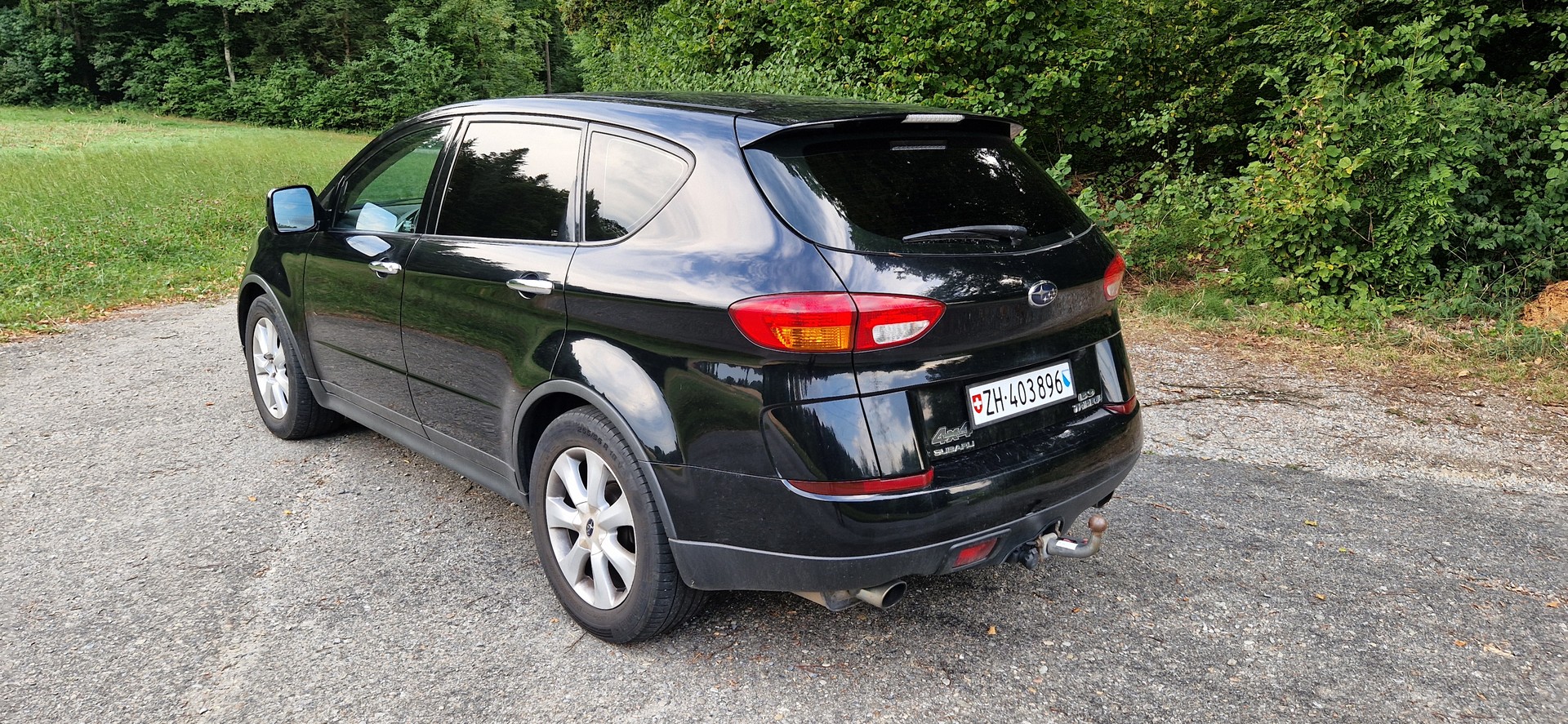 SUBARU 3.0 R Executive AWD-image-1