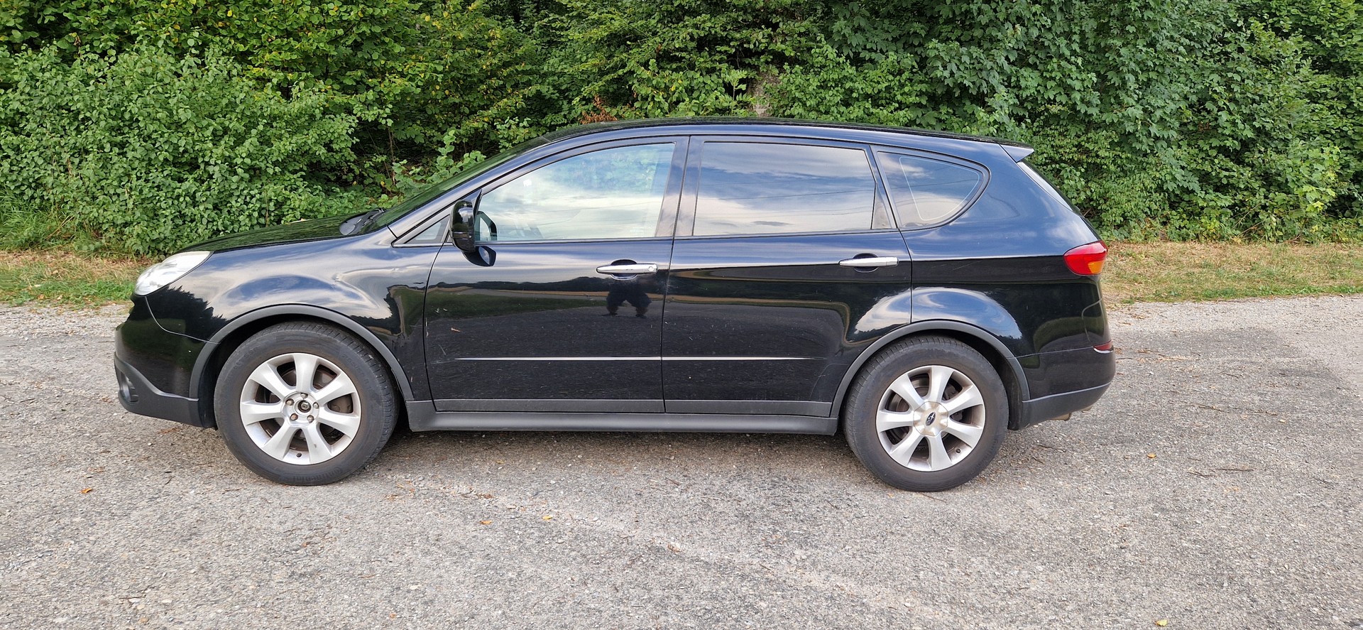 SUBARU 3.0 R Executive AWD-image-0