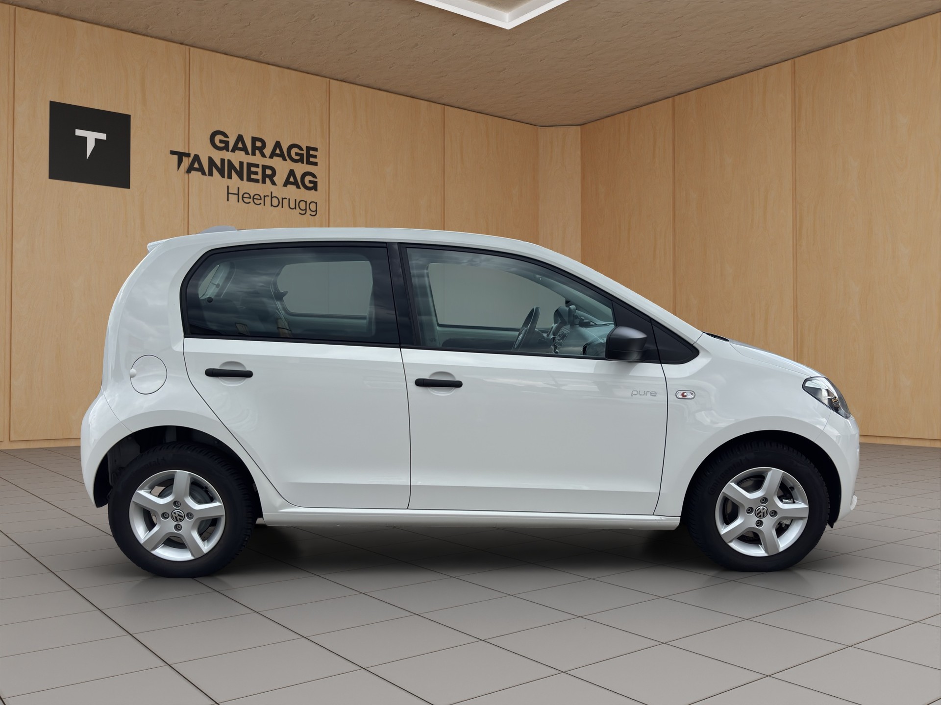 VW Up 1.0 pure up-showroom-element-3