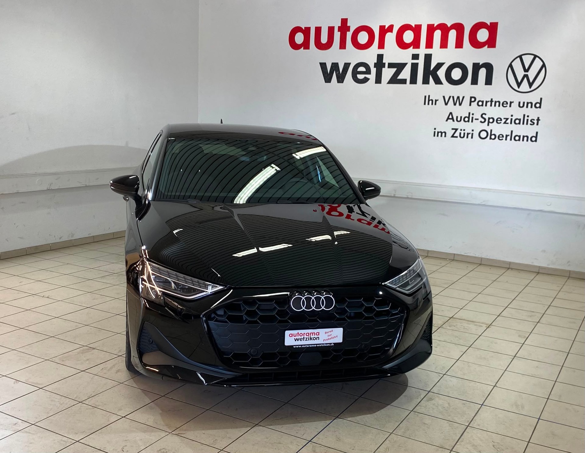 AUDI A3 Sportback 35 TFSI Attraction S-tronic-image-1