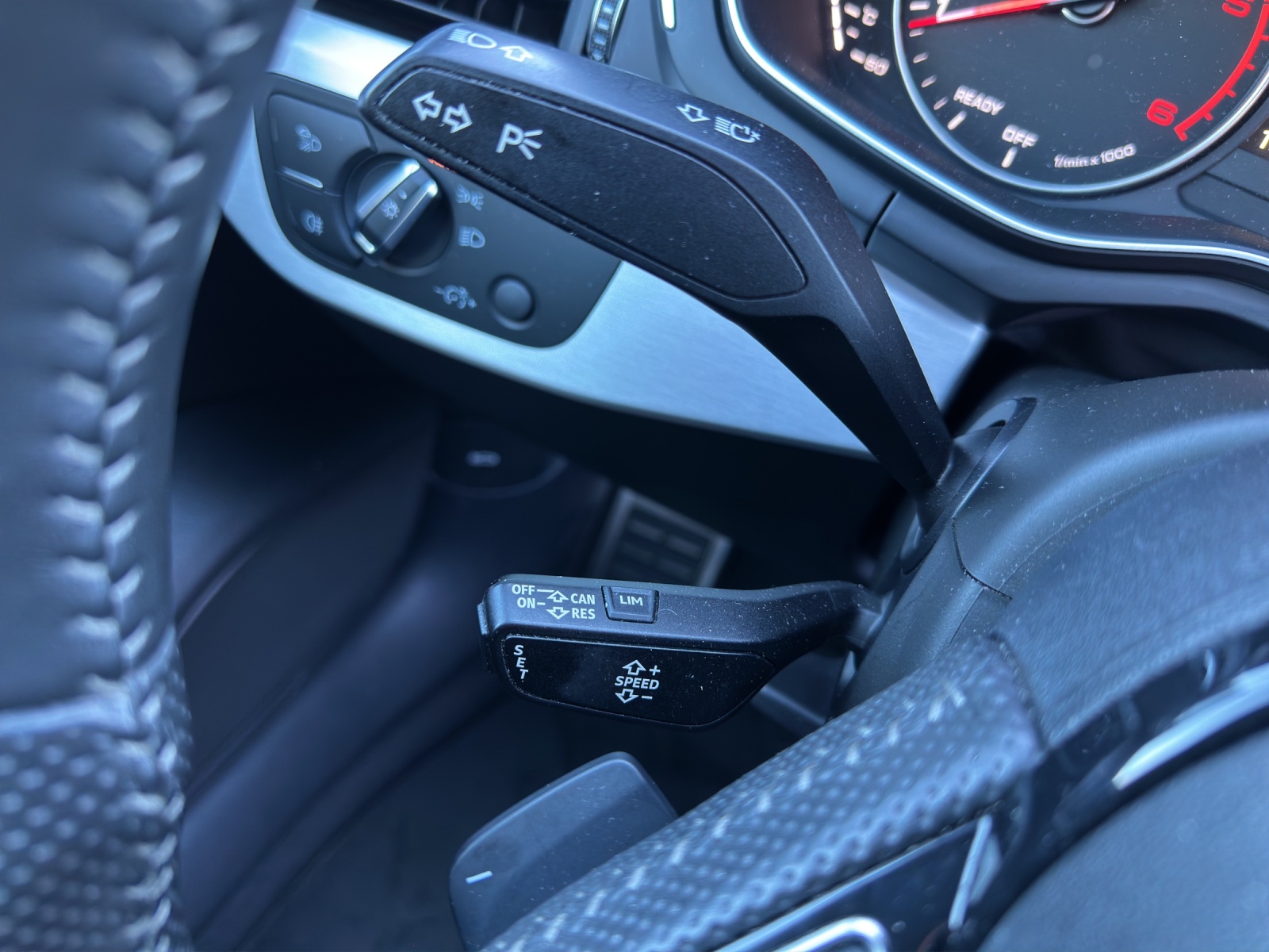 AUDI A5 Sportback 35 TDI Sport S-tronic-image-13