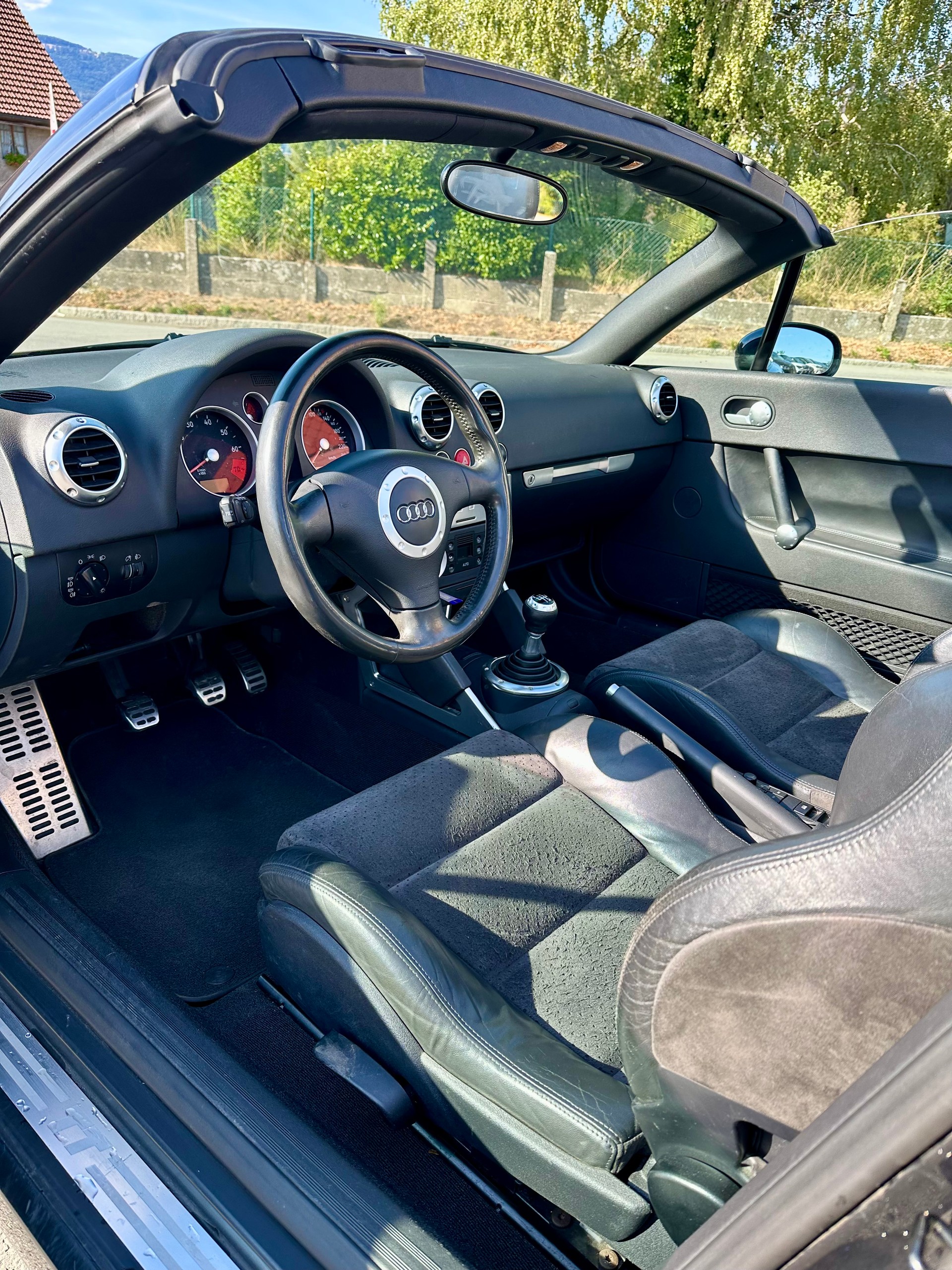 AUDI TT Roadster 1.8 T-image-8
