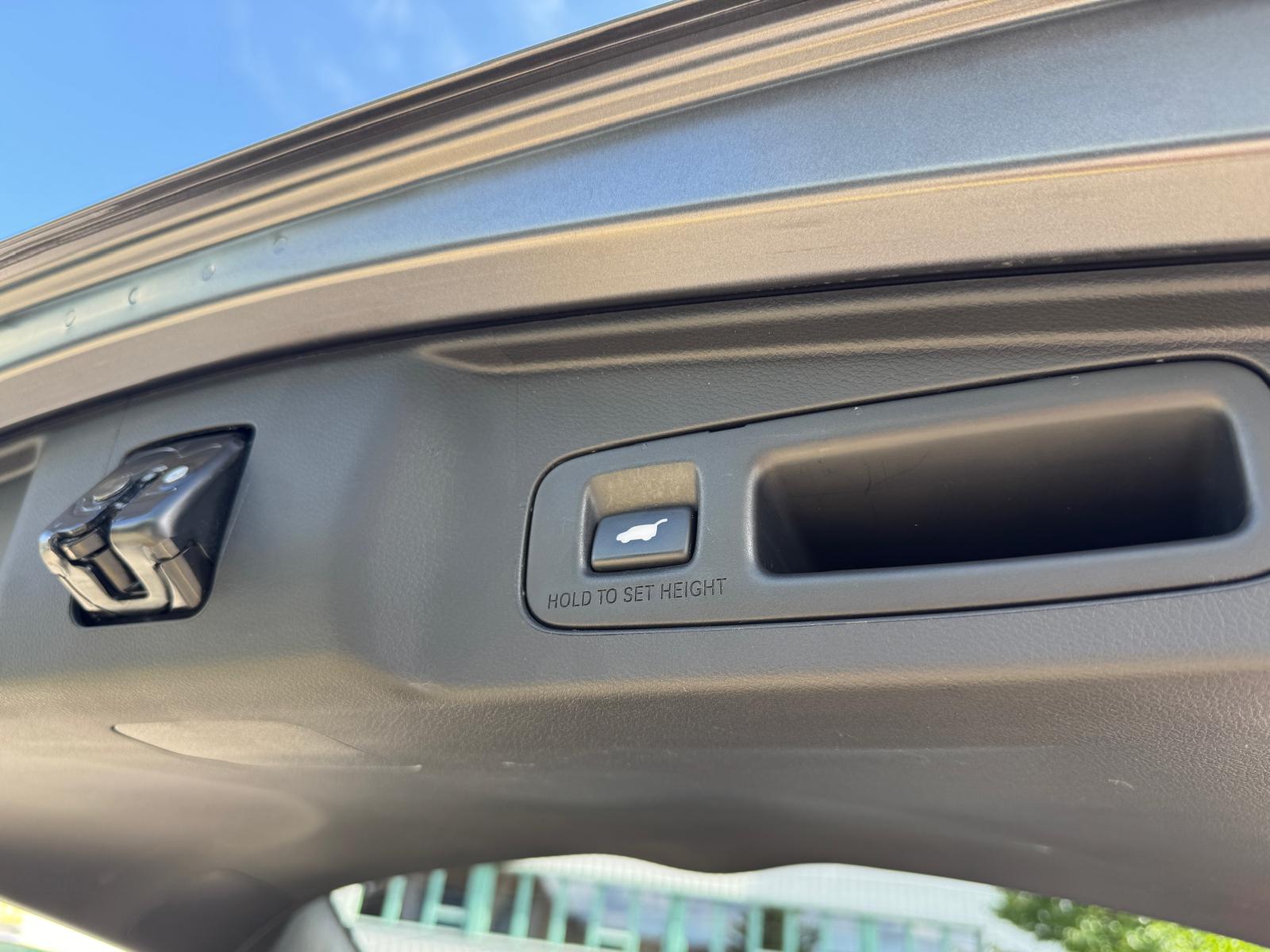 HONDA CR-V 2.0i MMD Hybrid Executive 4WD Automatic-image-19