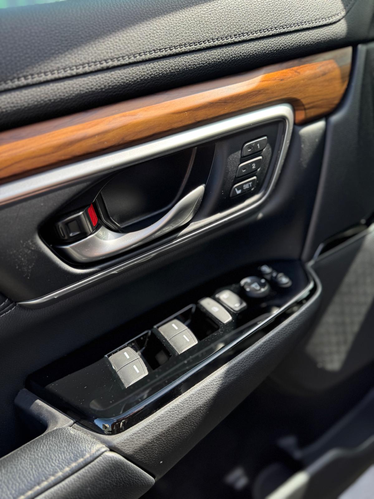 HONDA CR-V 2.0i MMD Hybrid Executive 4WD Automatic-image-12