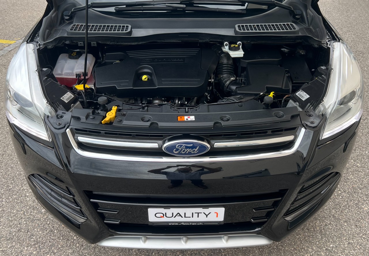 FORD Kuga 2.0 TDCi Sync Edition 4WD PowerShift-image-12