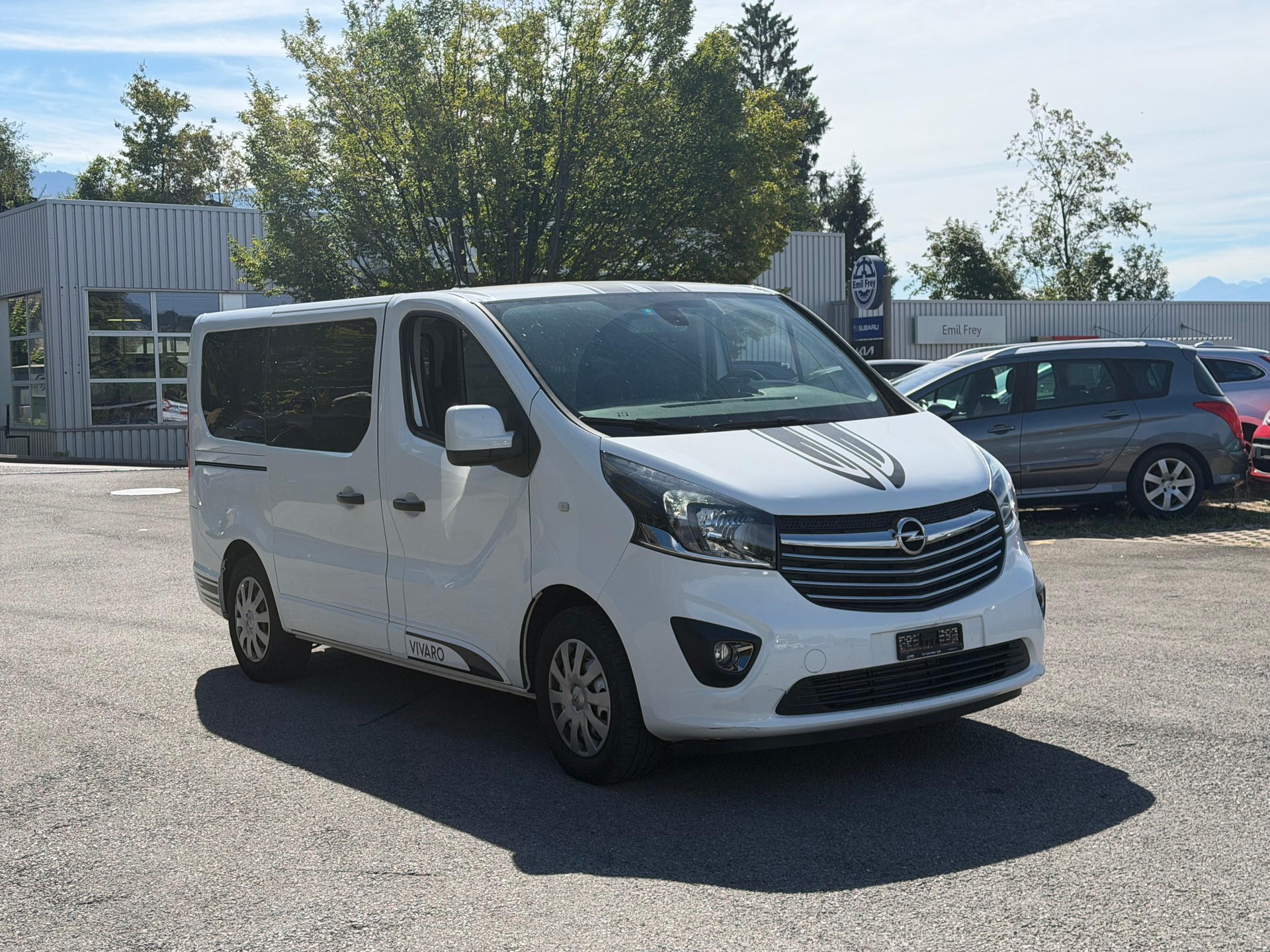 OPEL Vivaro 1.6 CDTI Combi+ 2.9t L1H1-image-0