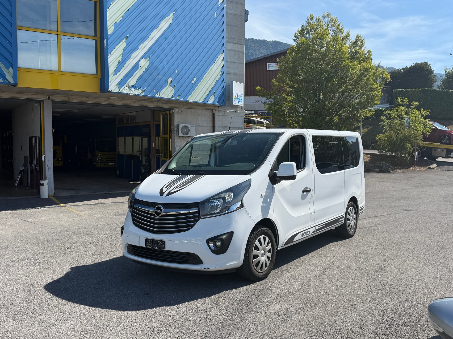 OPEL Vivaro 1.6 CDTI Combi+ 2.9t L1H1-image-2