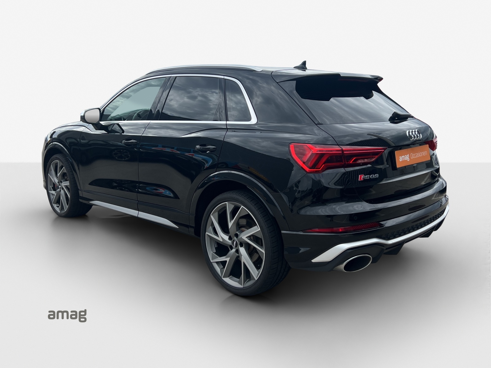 AUDI RS Q3 2.5 TFSI quattro S tronic-image-2