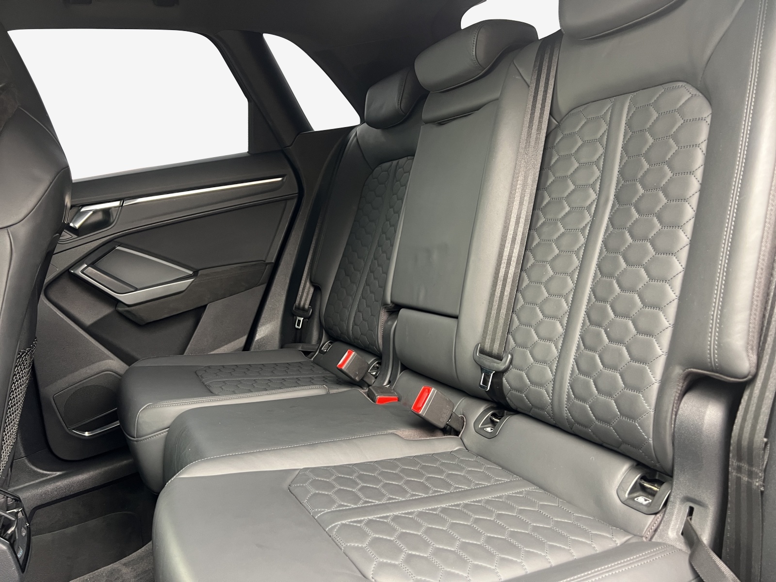 AUDI RS Q3 2.5 TFSI quattro S tronic-image-11