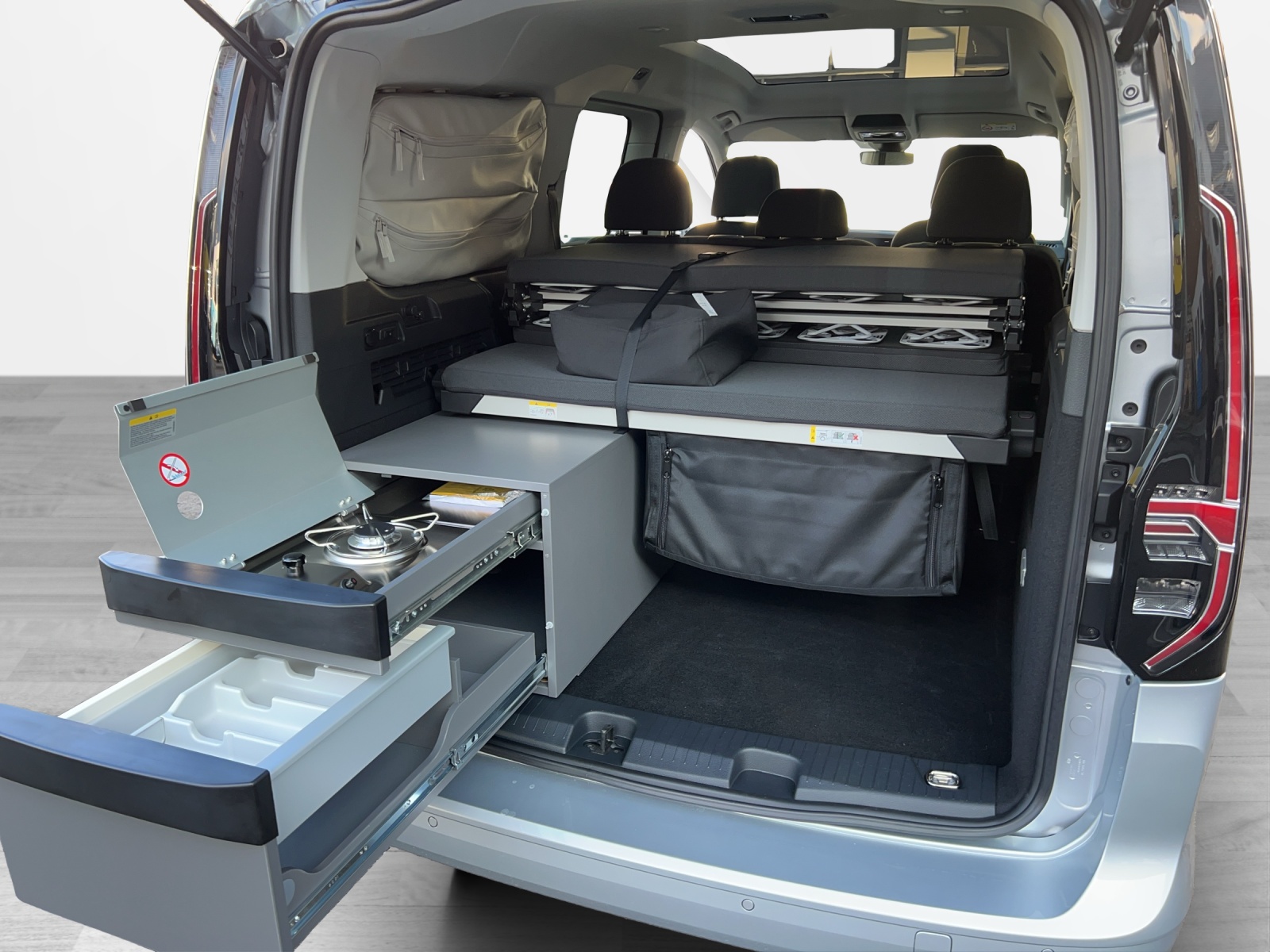 VW Caddy Maxi 1.5 TSI California Spirit DSG-image-13
