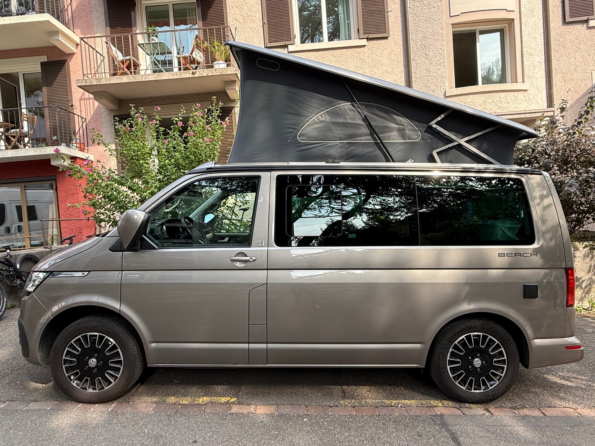 VW Beach Auto Heiz Digi Navi Voll AHK CH-image-0