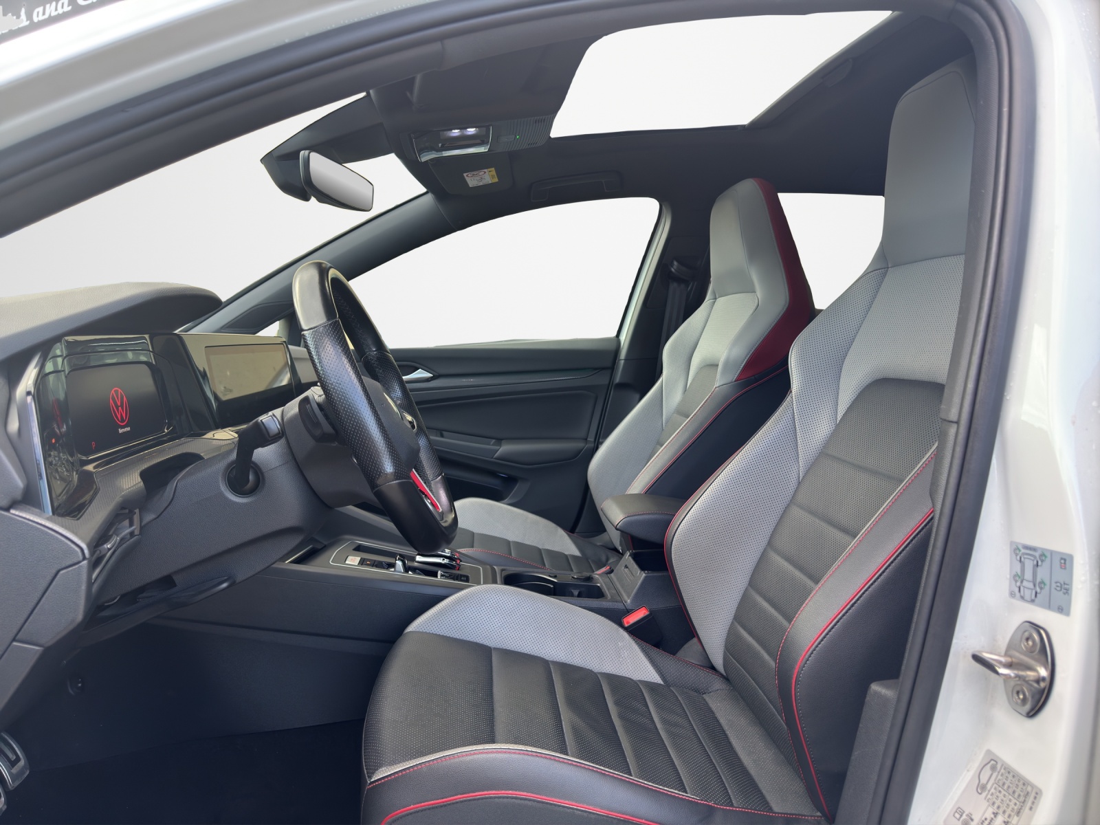 VW Golf 2.0 TSI GTI DSG-image-8