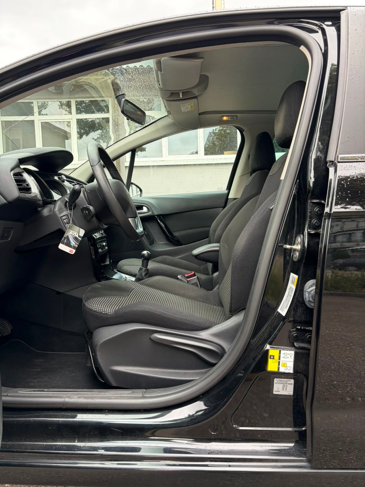 CITROEN C3 1.2i Exclusive-image-7