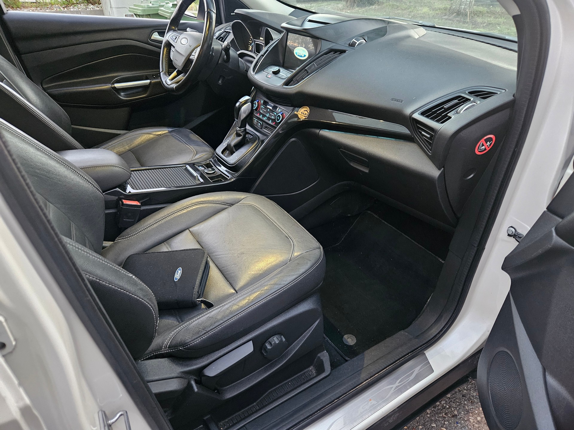 FORD Kuga 2.0 TDCi Titanium 4WD PowerShift-image-13