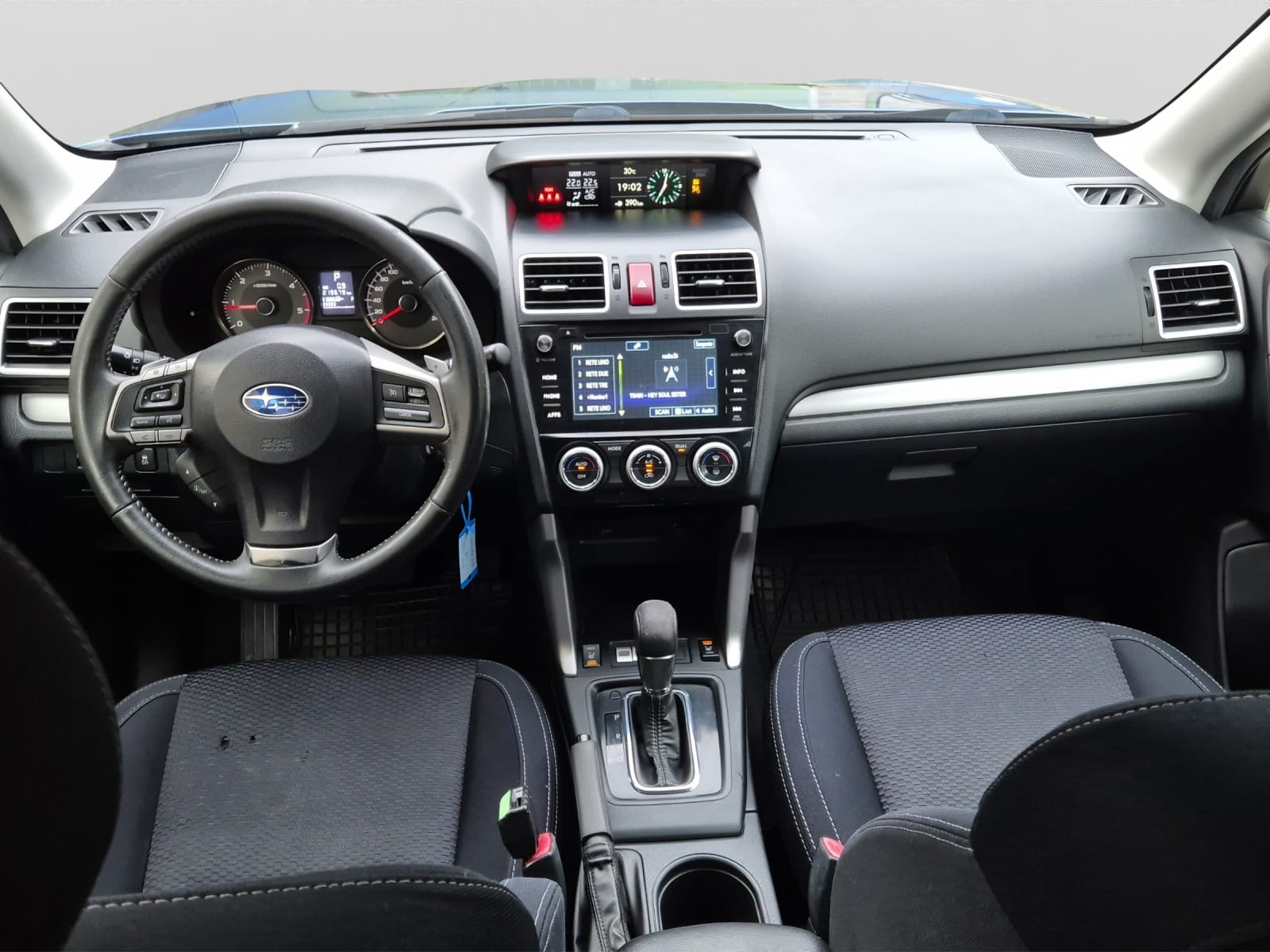 SUBARU Forester 2.0D Luxury Lineatronic-image-8
