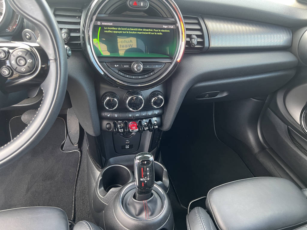 MINI Cabrio 2.0i Cooper S-image-13