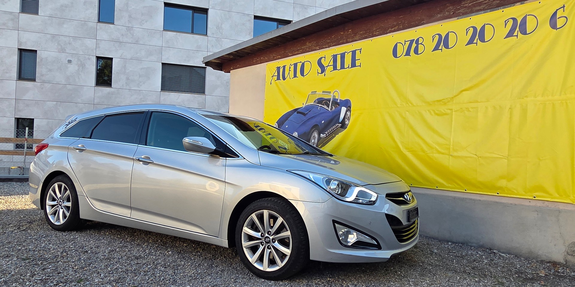 HYUNDAI i40 Wagon 1.7 CRDI Style-image-4