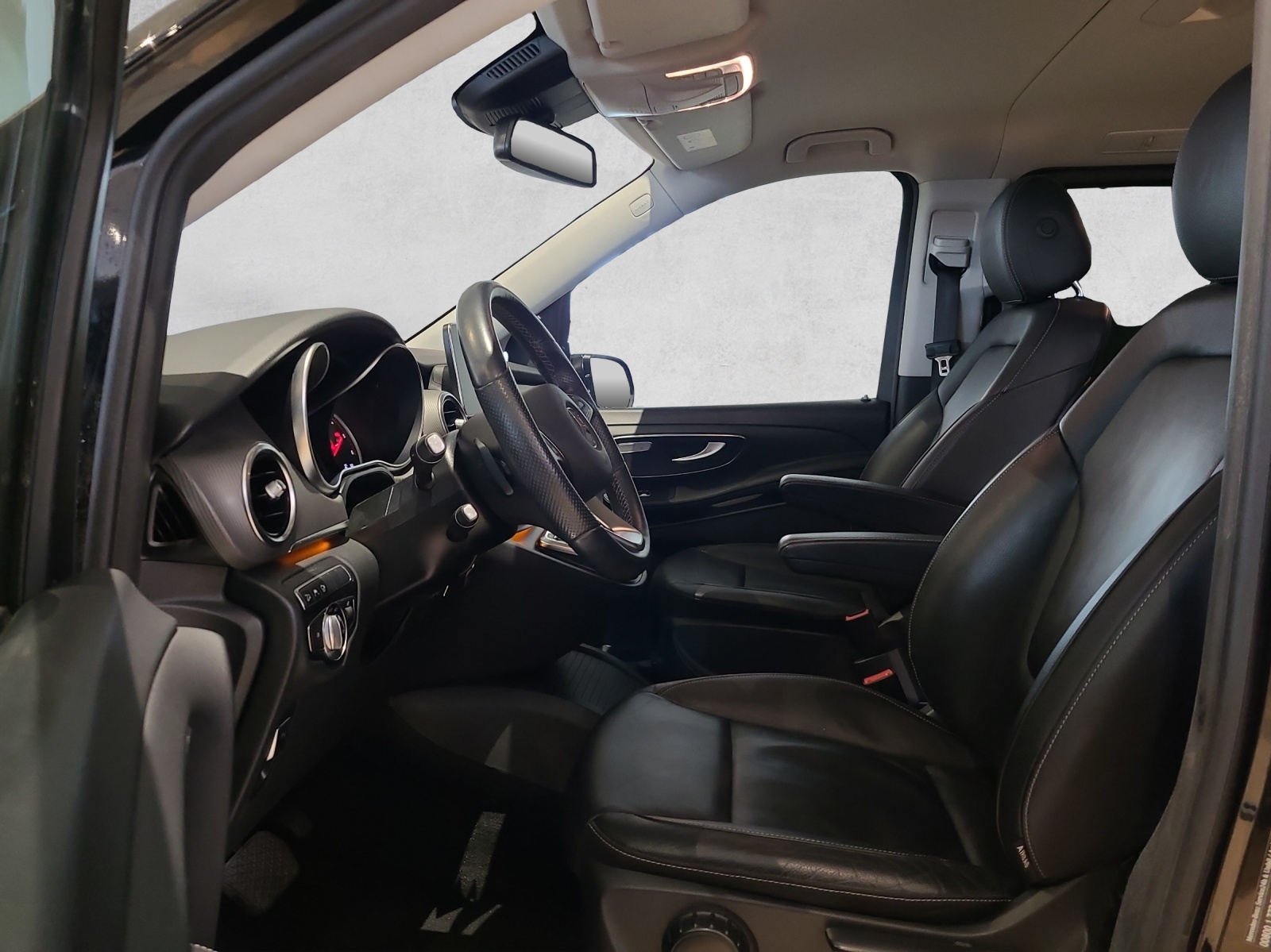 MERCEDES-BENZ V 250 d BlueTec Avant. lang 4m-image-13