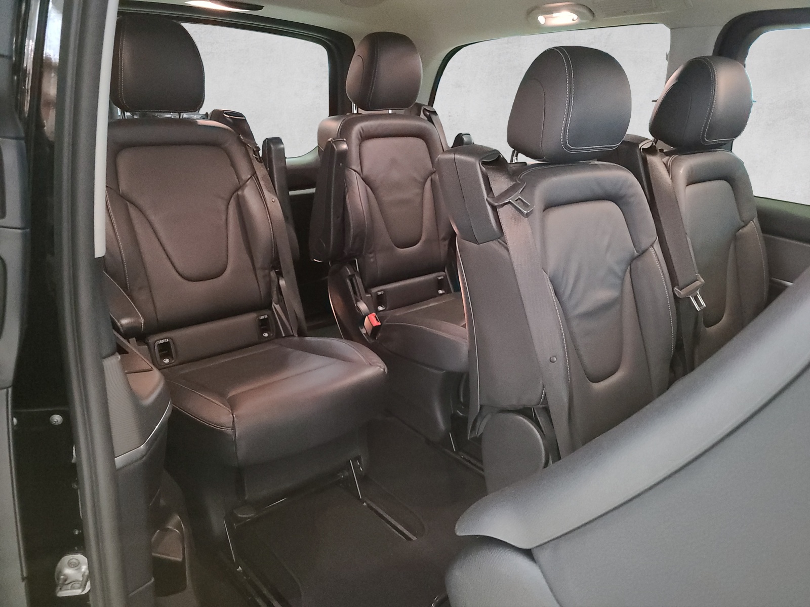 MERCEDES-BENZ V 250 d BlueTec Avant. lang 4m-image-6