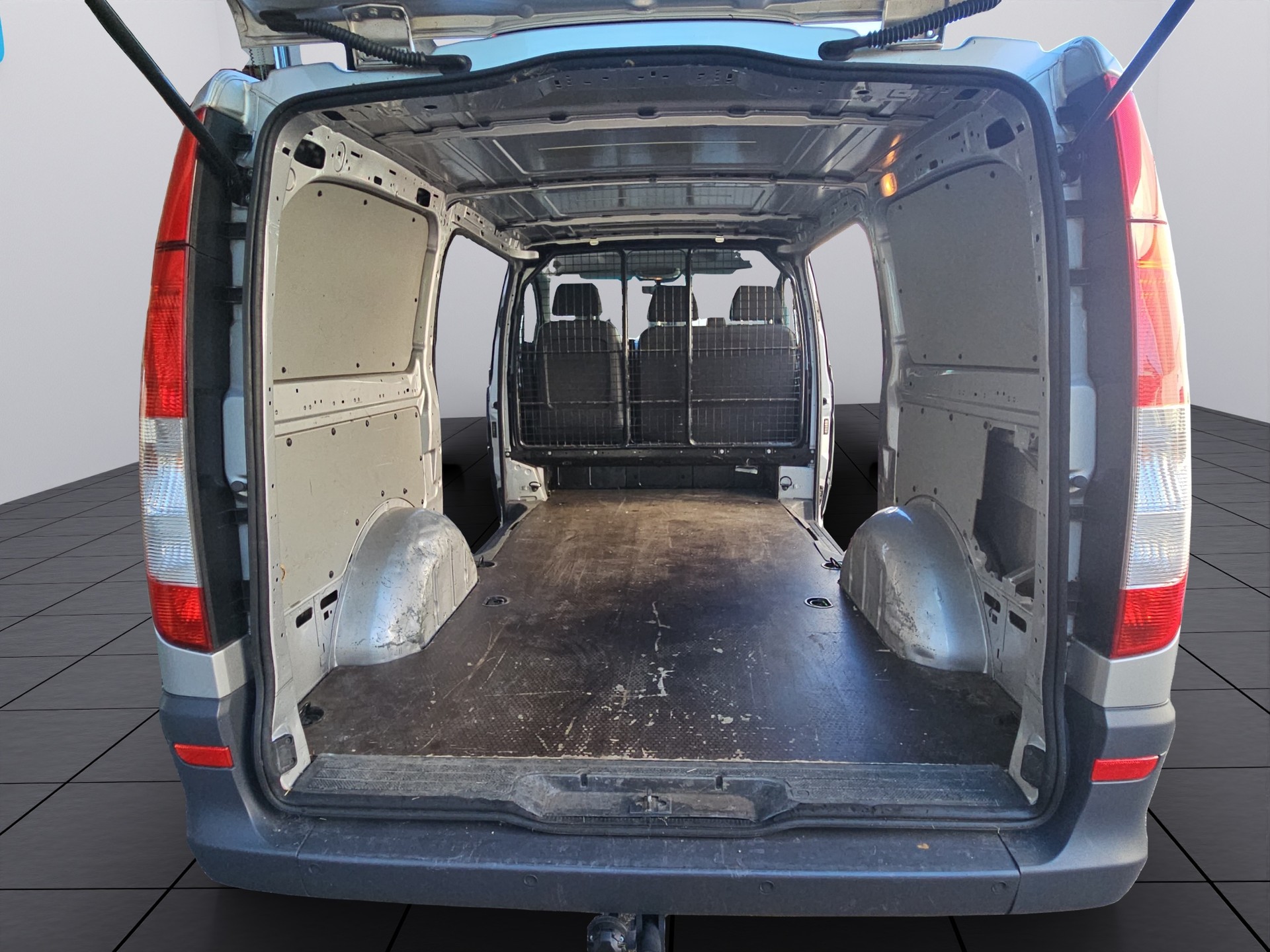 MERCEDES-BENZ Vito 116 CDI Blue Efficiency L 4Matic A-image-7